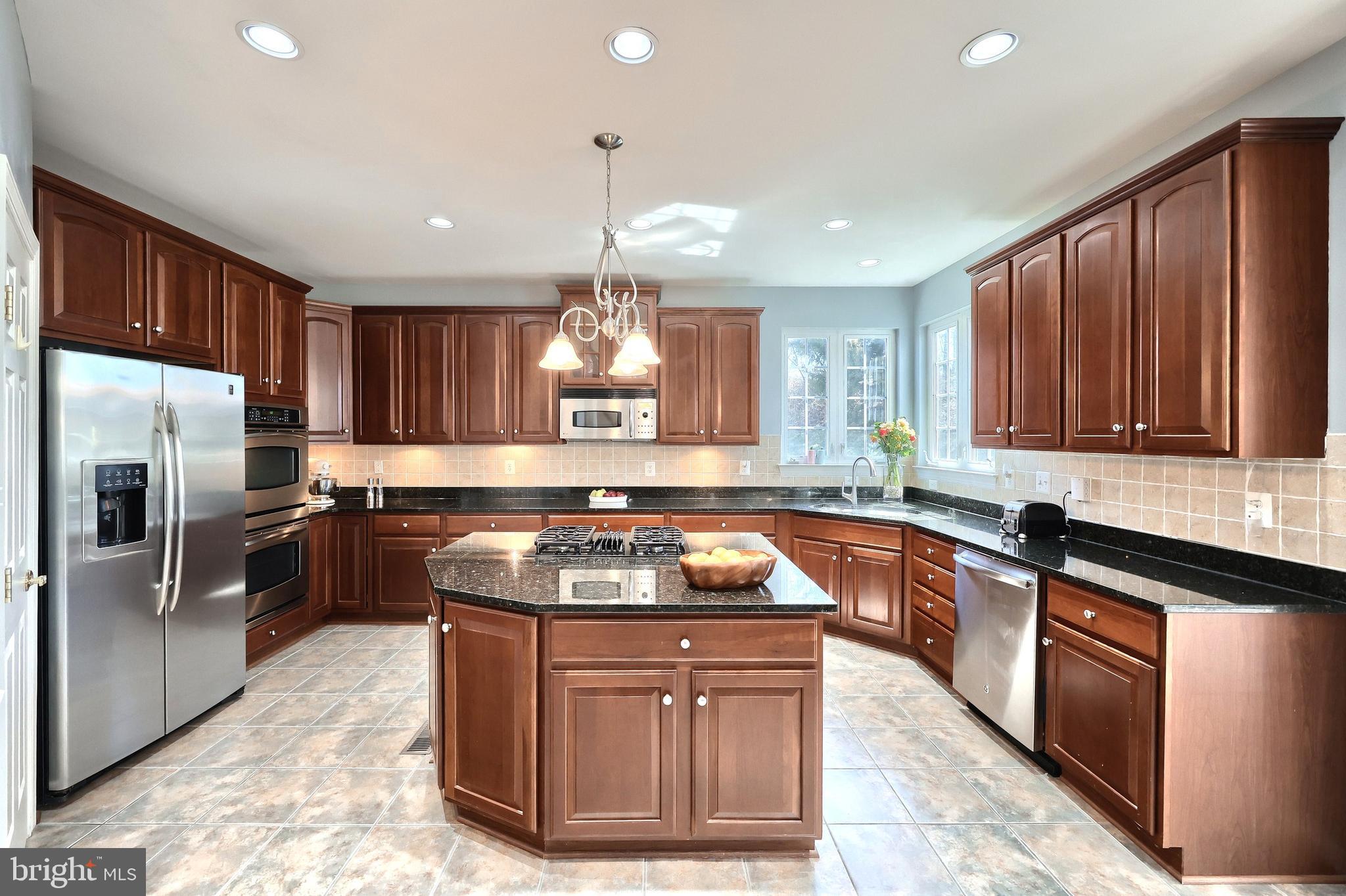 SUMMIT  RIDGE - Residential