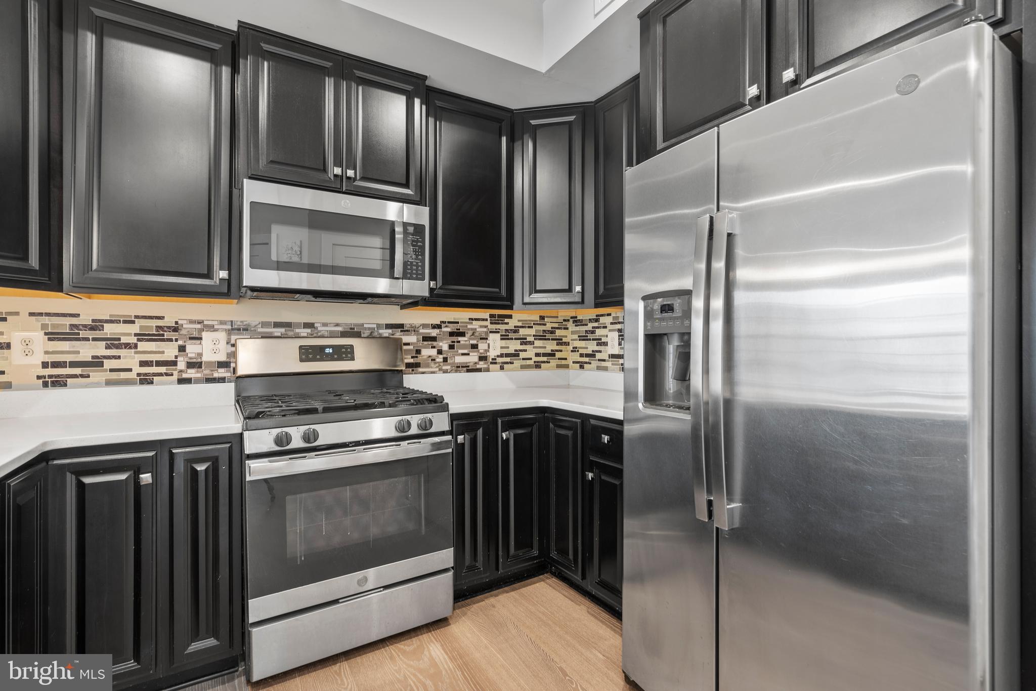 OAKDALE VILLAGE - Residential Lease