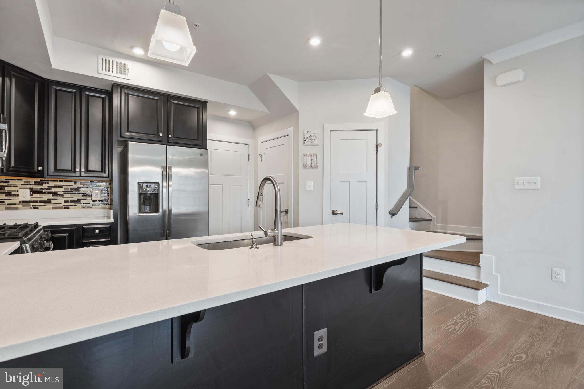 OAKDALE VILLAGE - Residential Lease