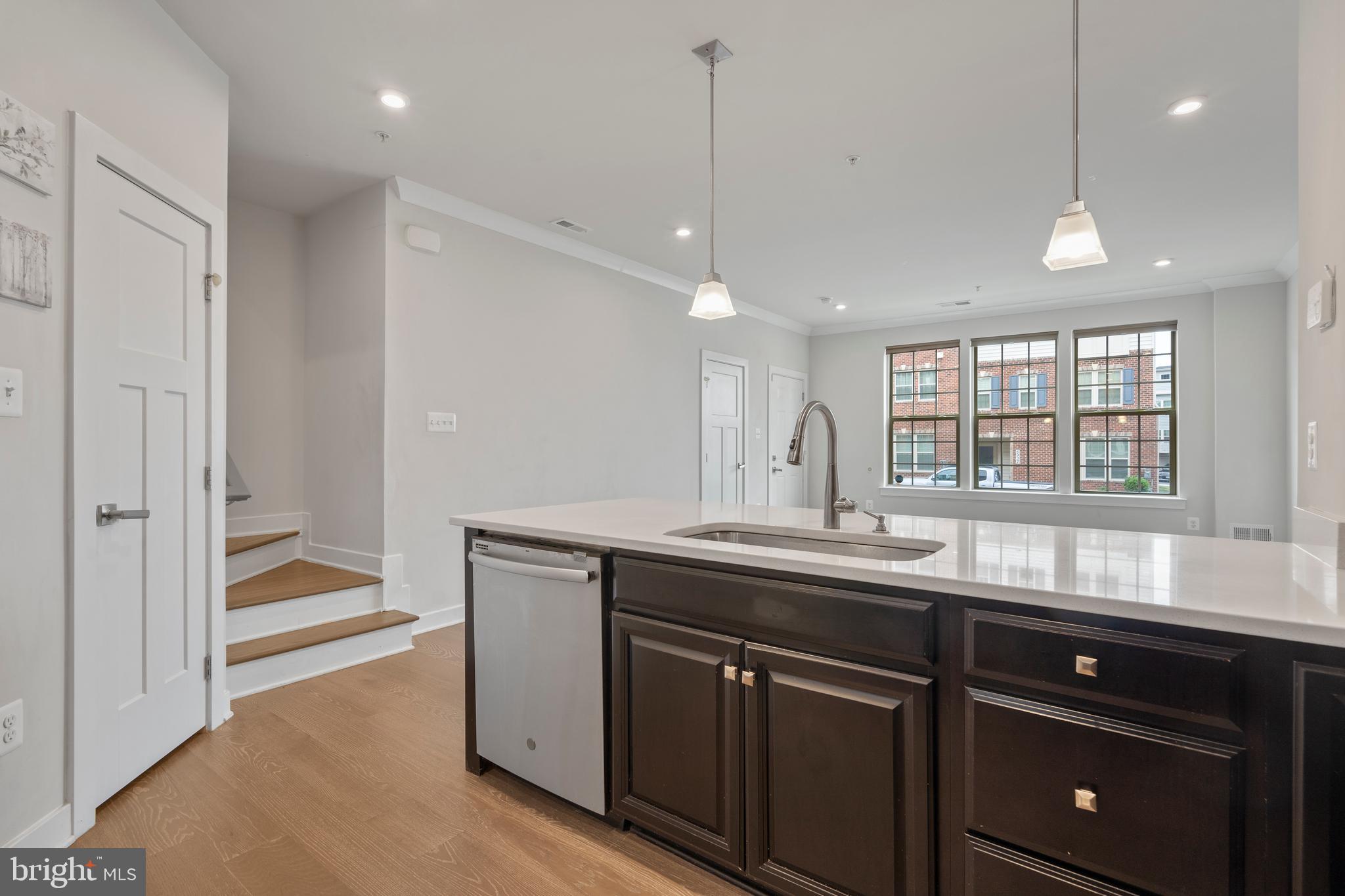 OAKDALE VILLAGE - Residential Lease