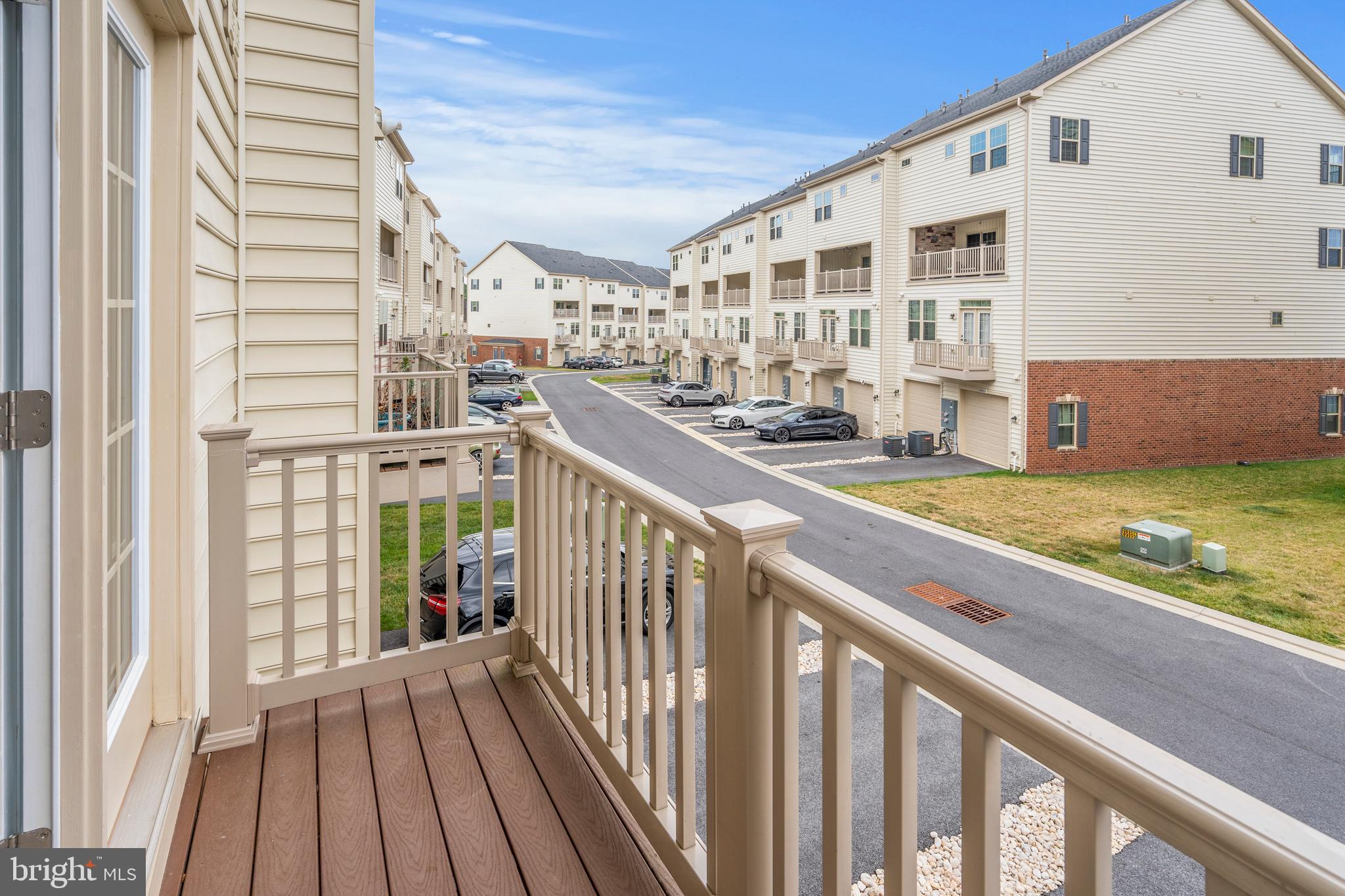 OAKDALE VILLAGE - Residential Lease