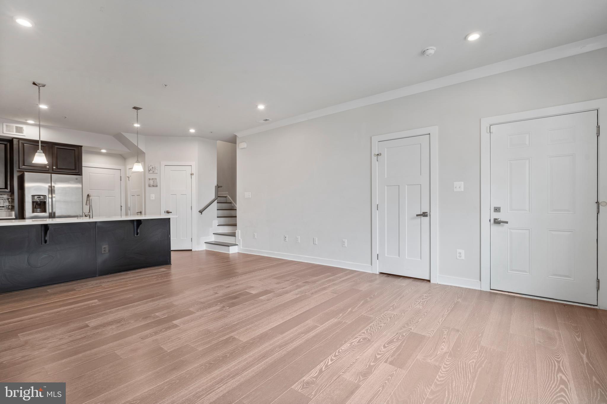 OAKDALE VILLAGE - Residential Lease