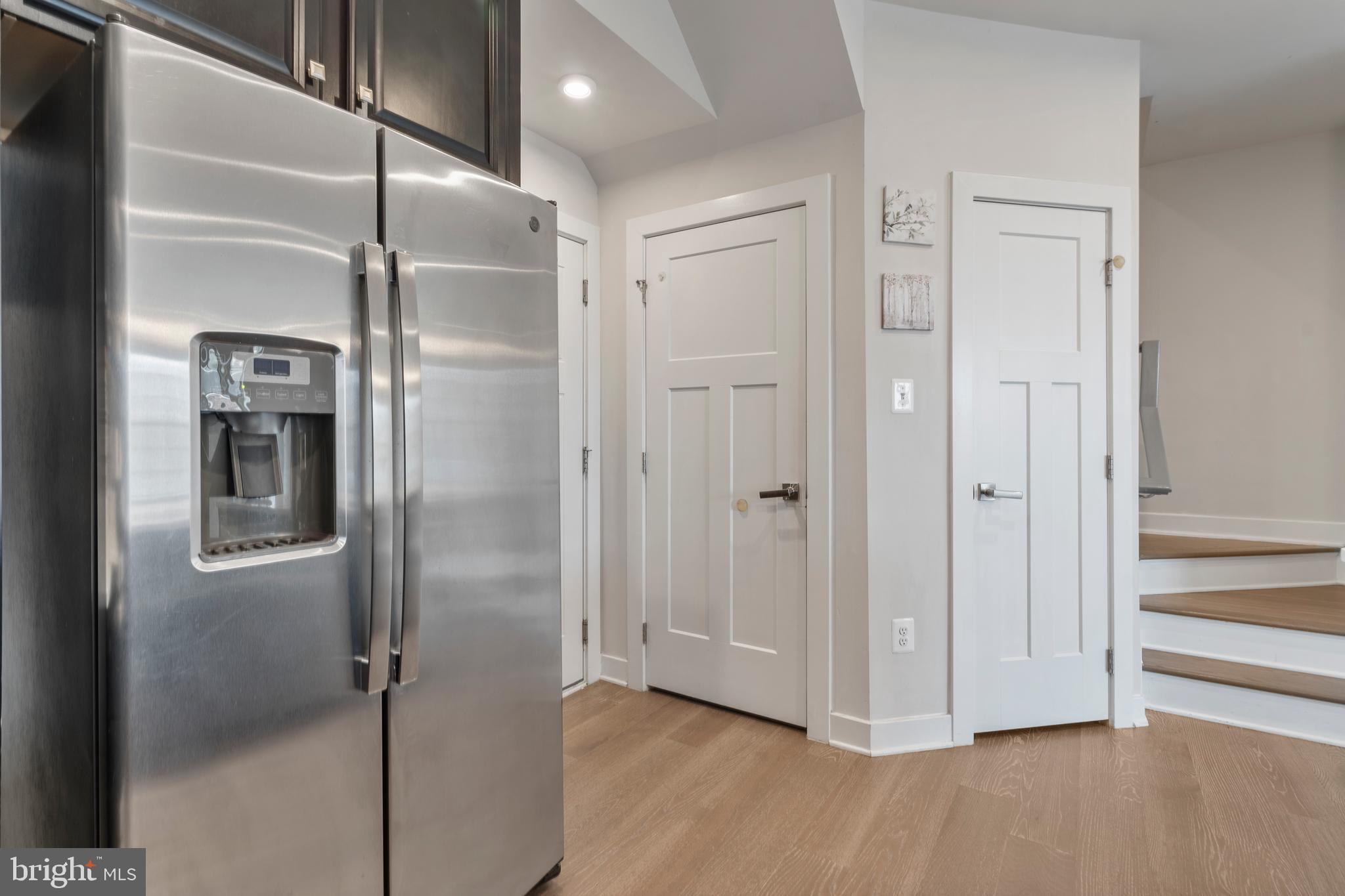 OAKDALE VILLAGE - Residential Lease