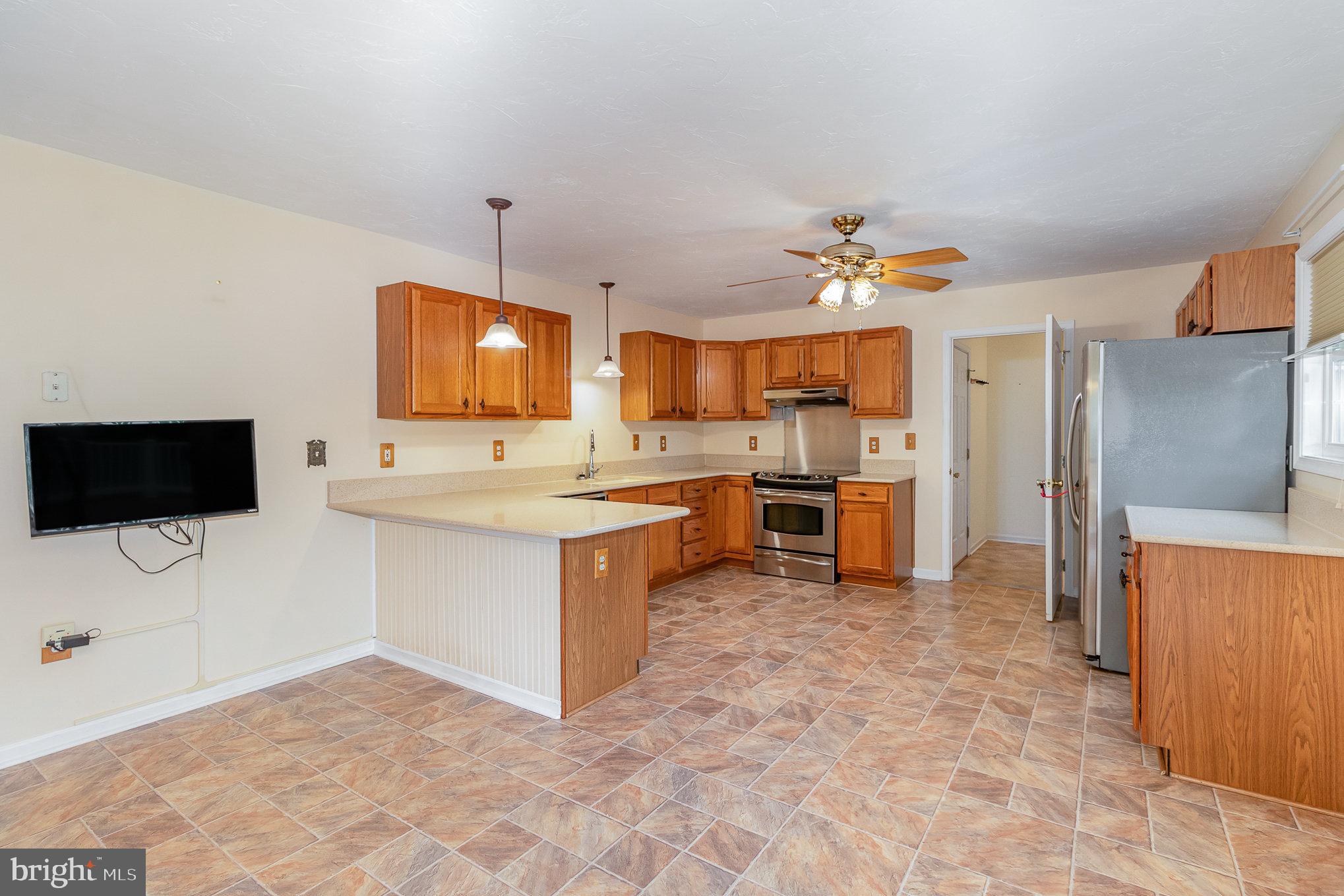 FOX MEADOWS - Residential