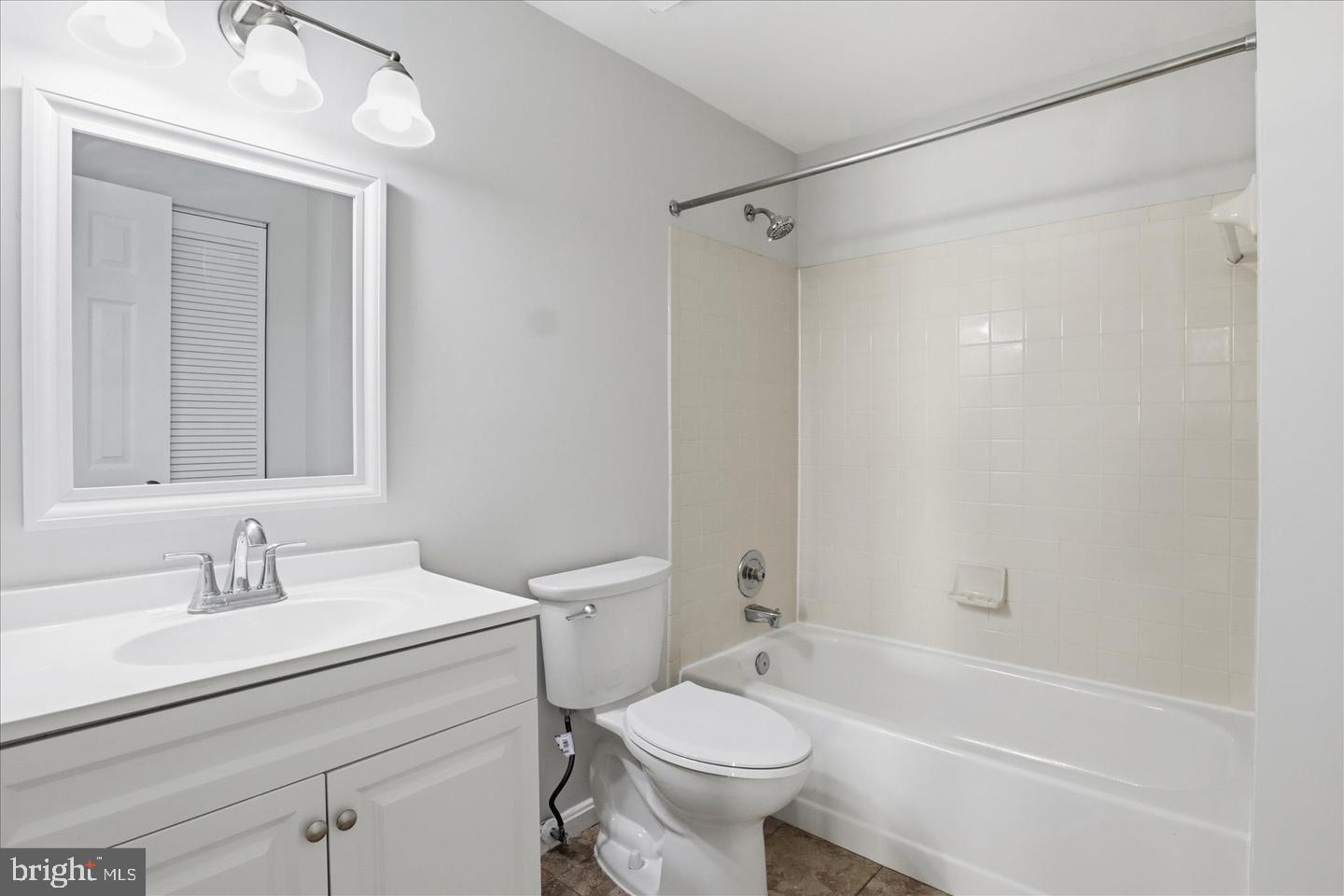 BEDFORD PARK - Residential