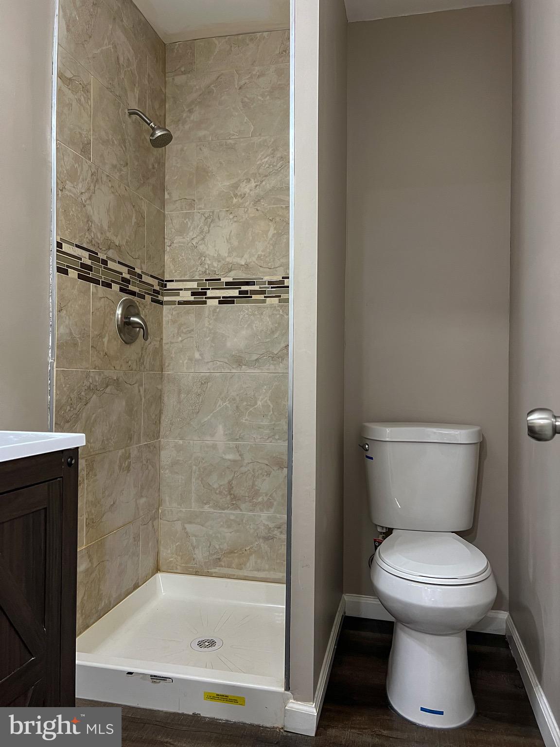 BIRD LAWN - Residential Lease