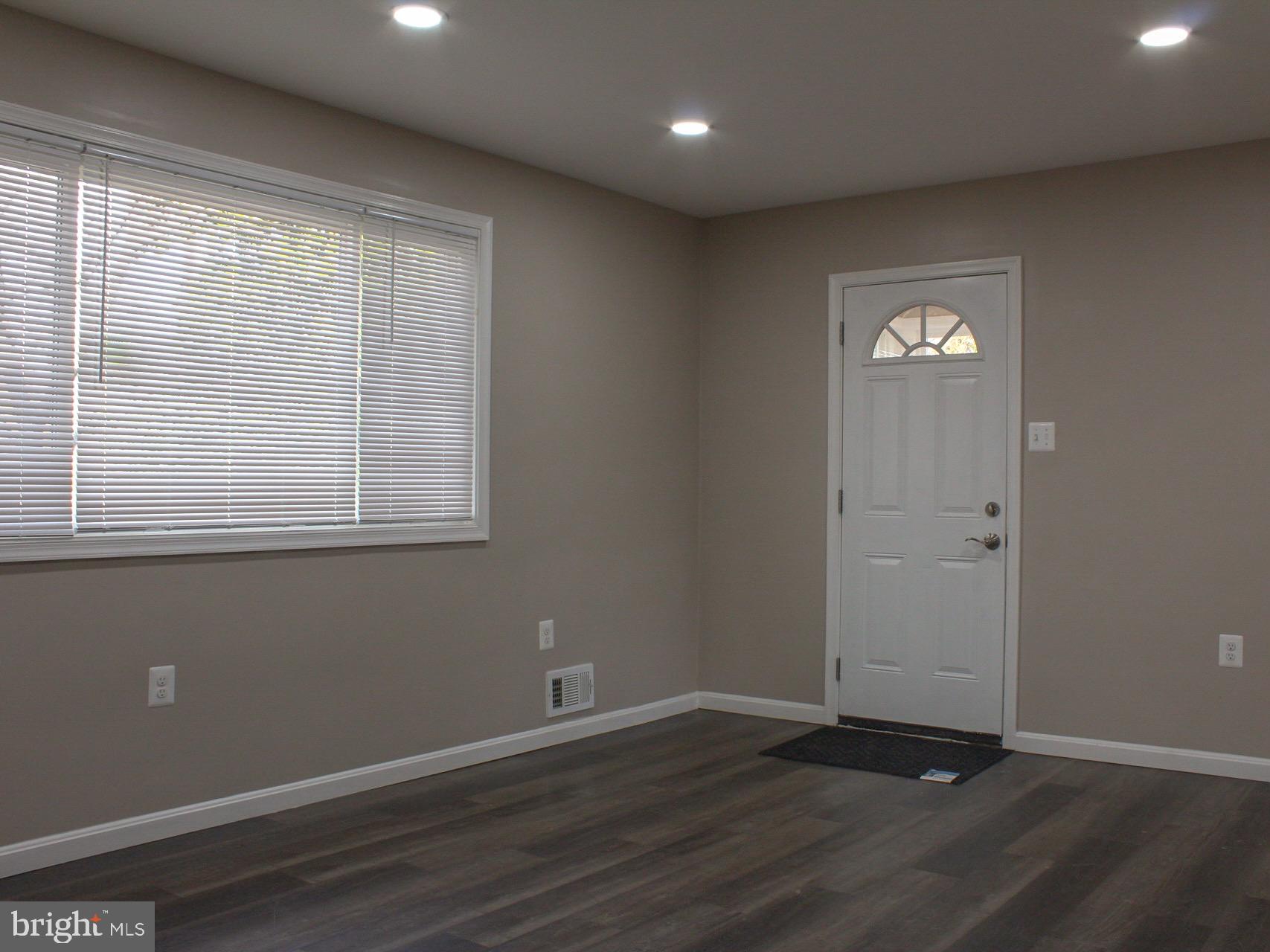 BIRD LAWN - Residential Lease