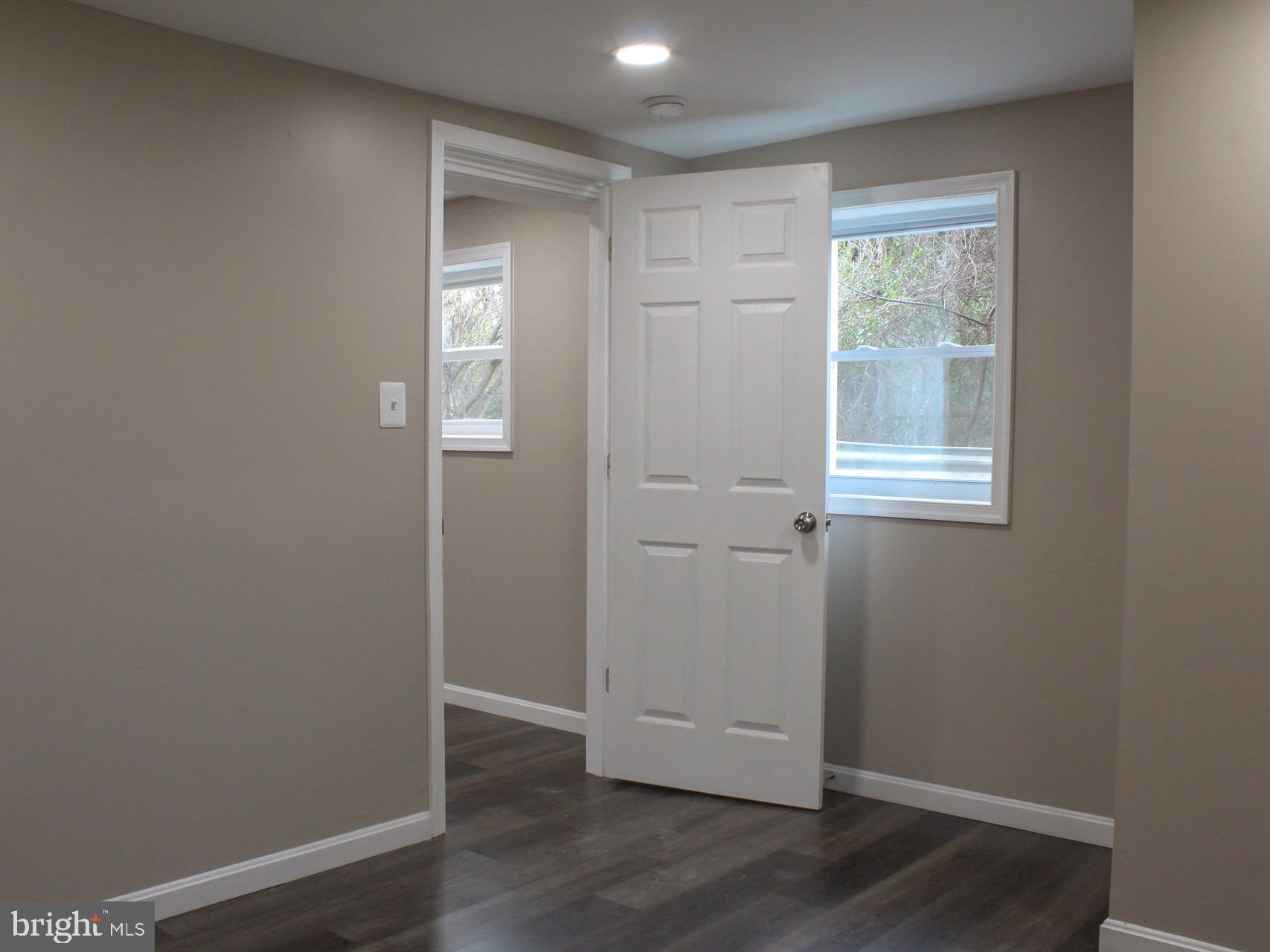 BIRD LAWN - Residential Lease