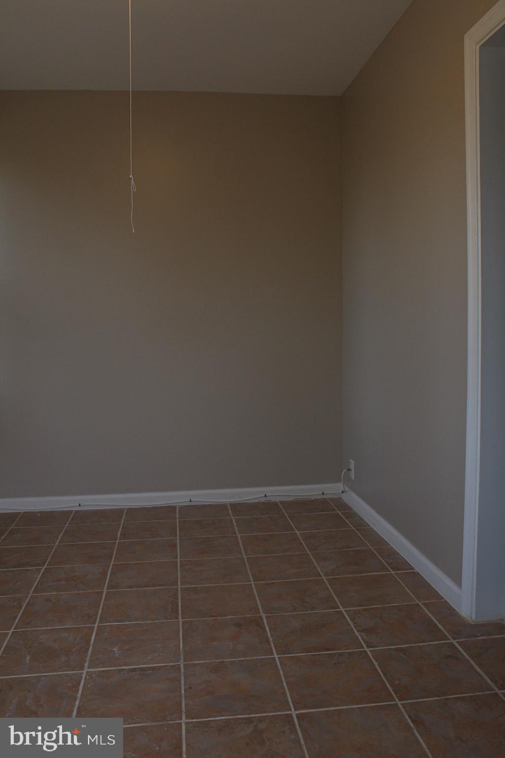 BIRD LAWN - Residential Lease