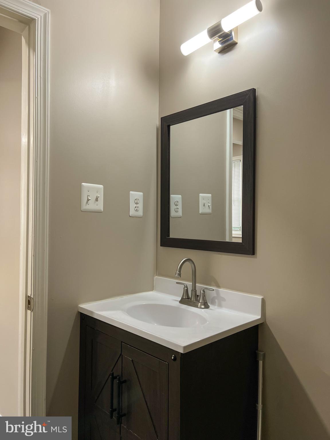 BIRD LAWN - Residential Lease