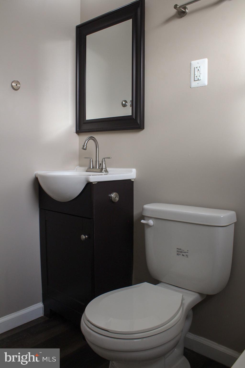 BIRD LAWN - Residential Lease