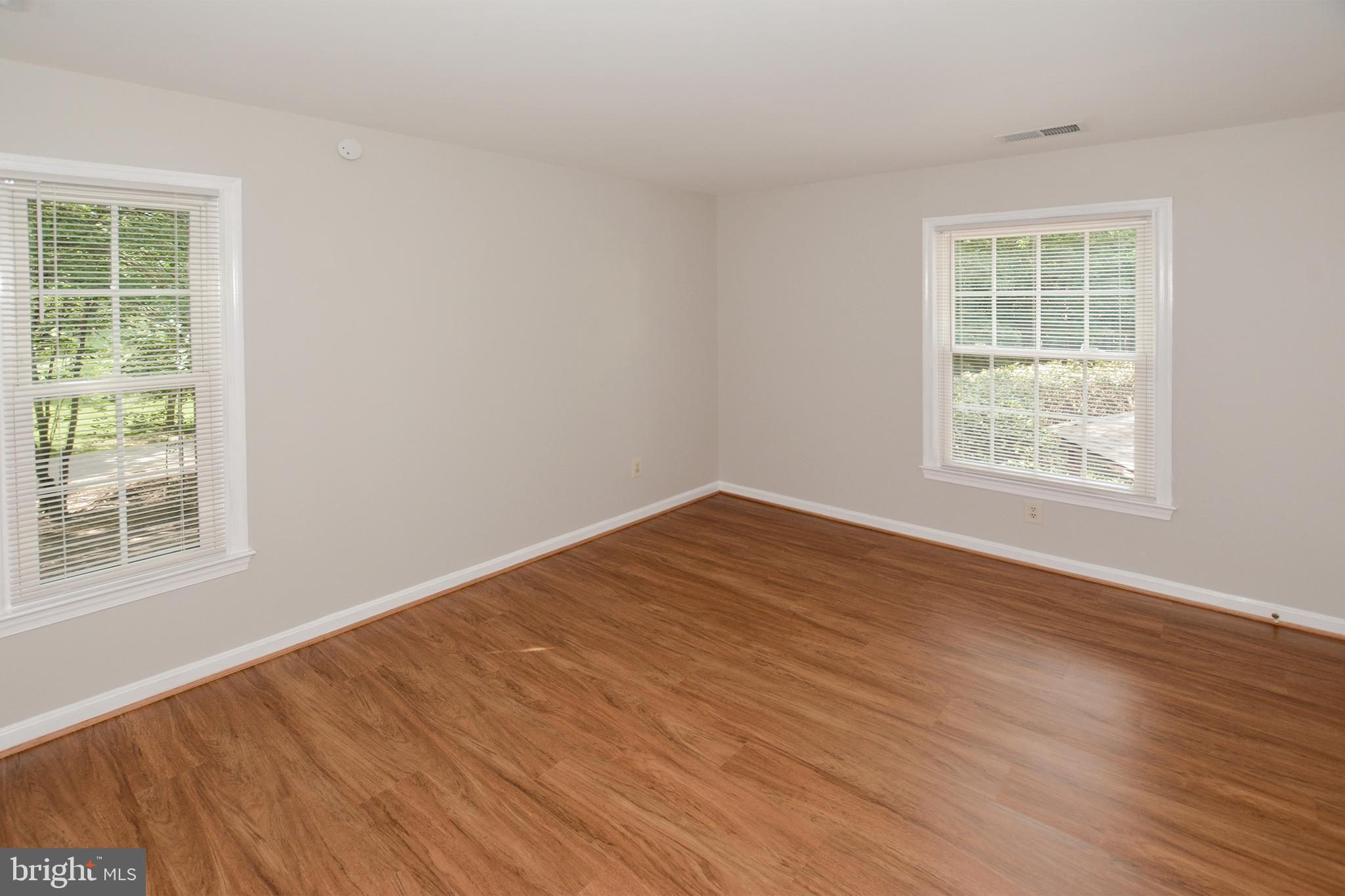 FAIRFAX STATION - Residential Lease