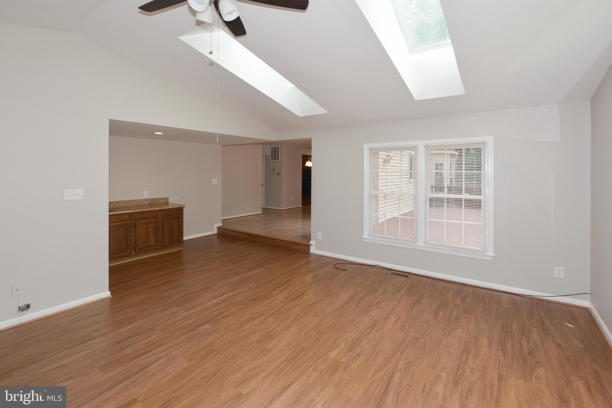 FAIRFAX STATION - Residential Lease