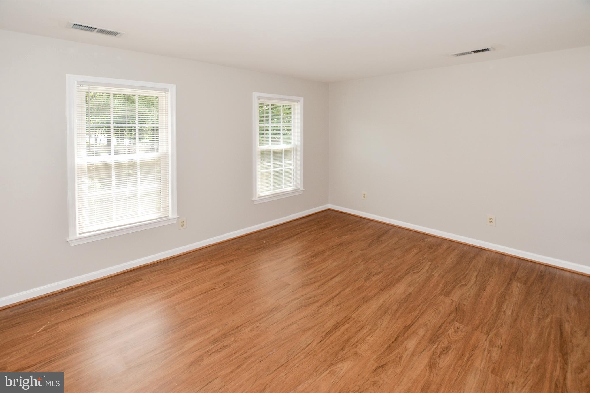 FAIRFAX STATION - Residential Lease