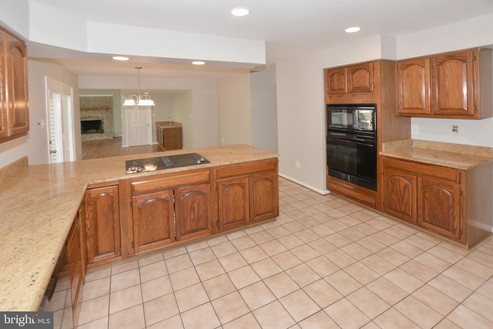 FAIRFAX STATION - Residential Lease