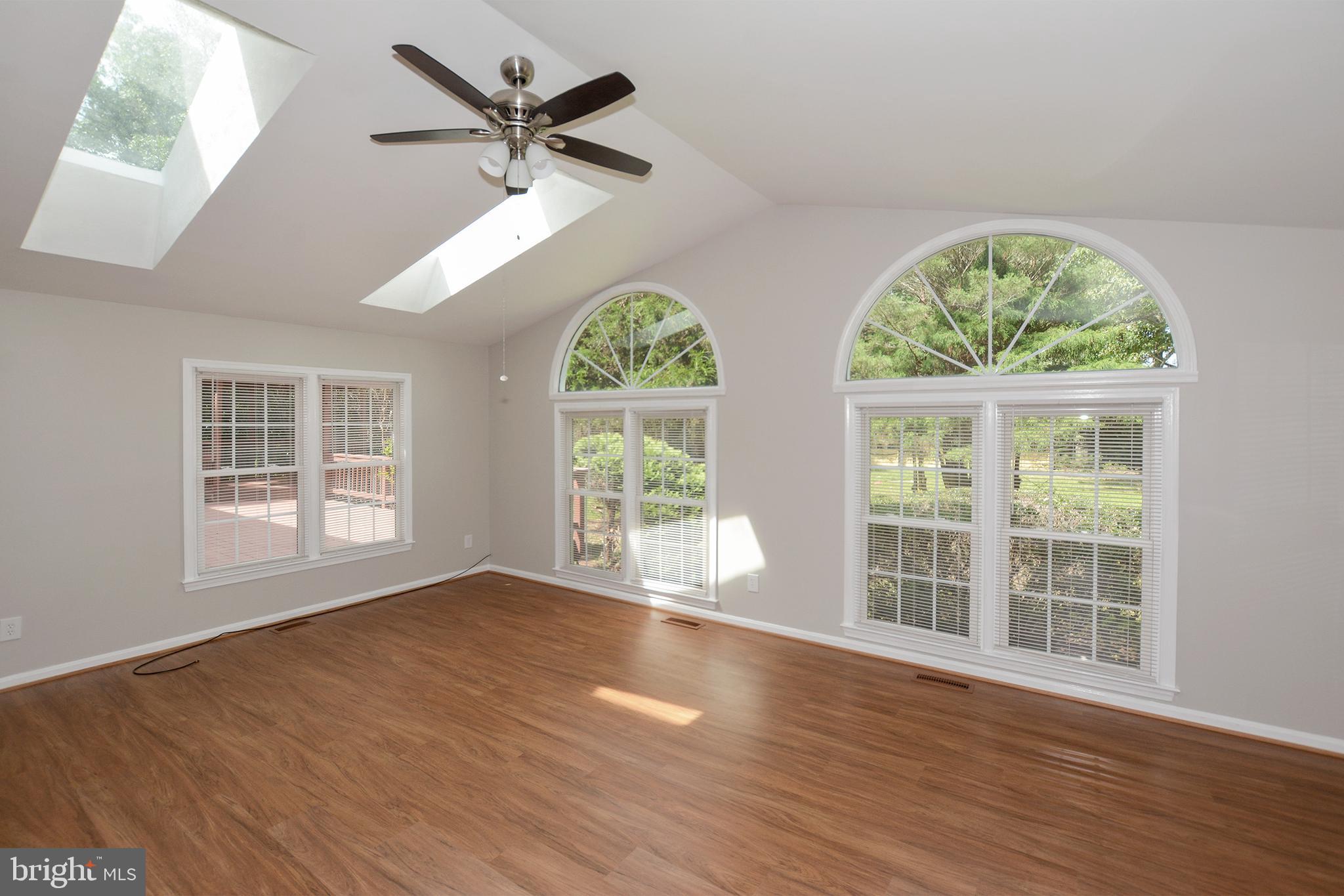 FAIRFAX STATION - Residential Lease