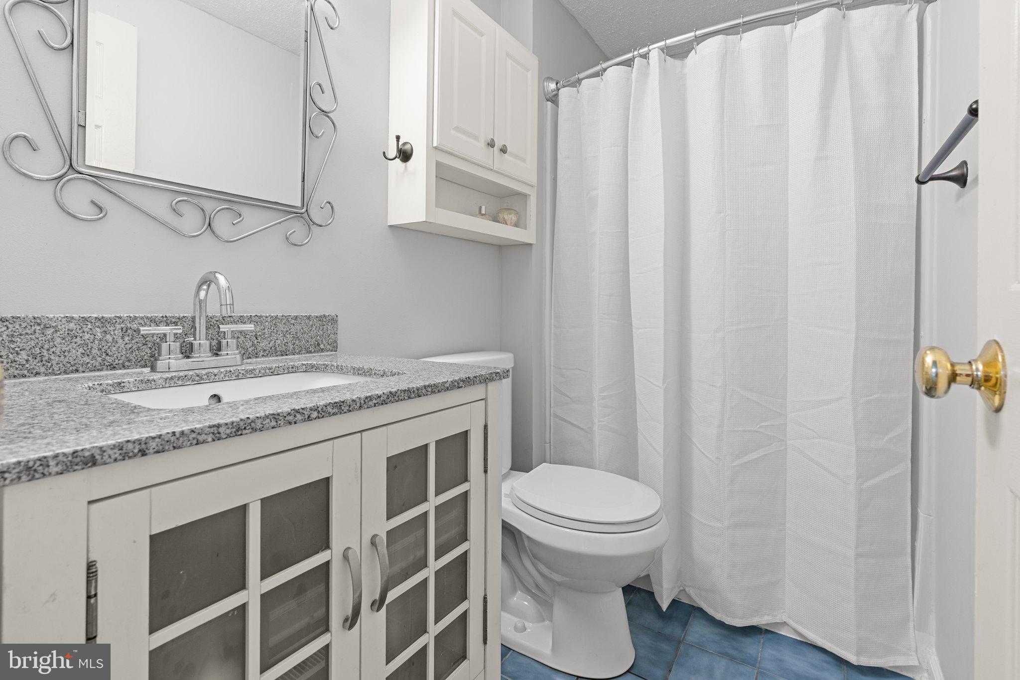 STURBRIDGE - Residential