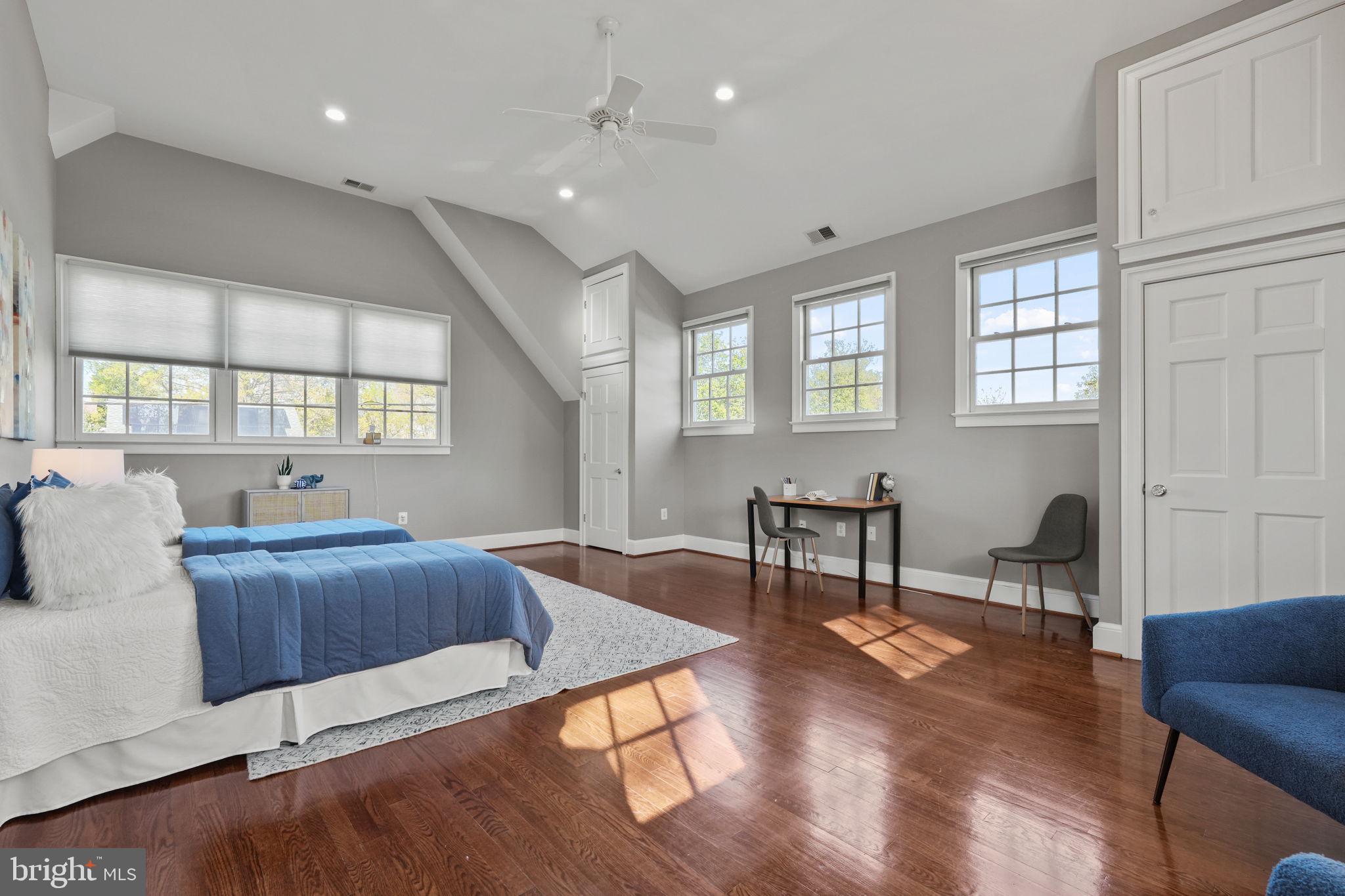 GEORGE WASHINGTON PARK - Residential