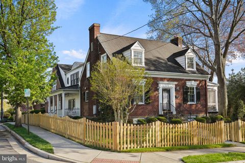 600 UPLAND PLACE ALEXANDRIA VA 22301