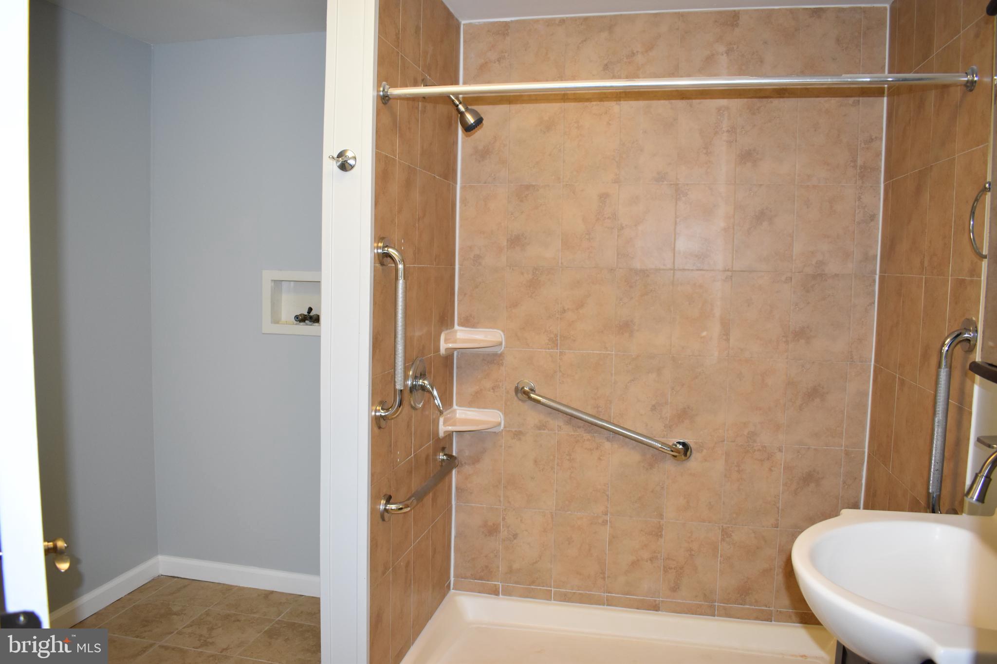 WHITMAN - Residential