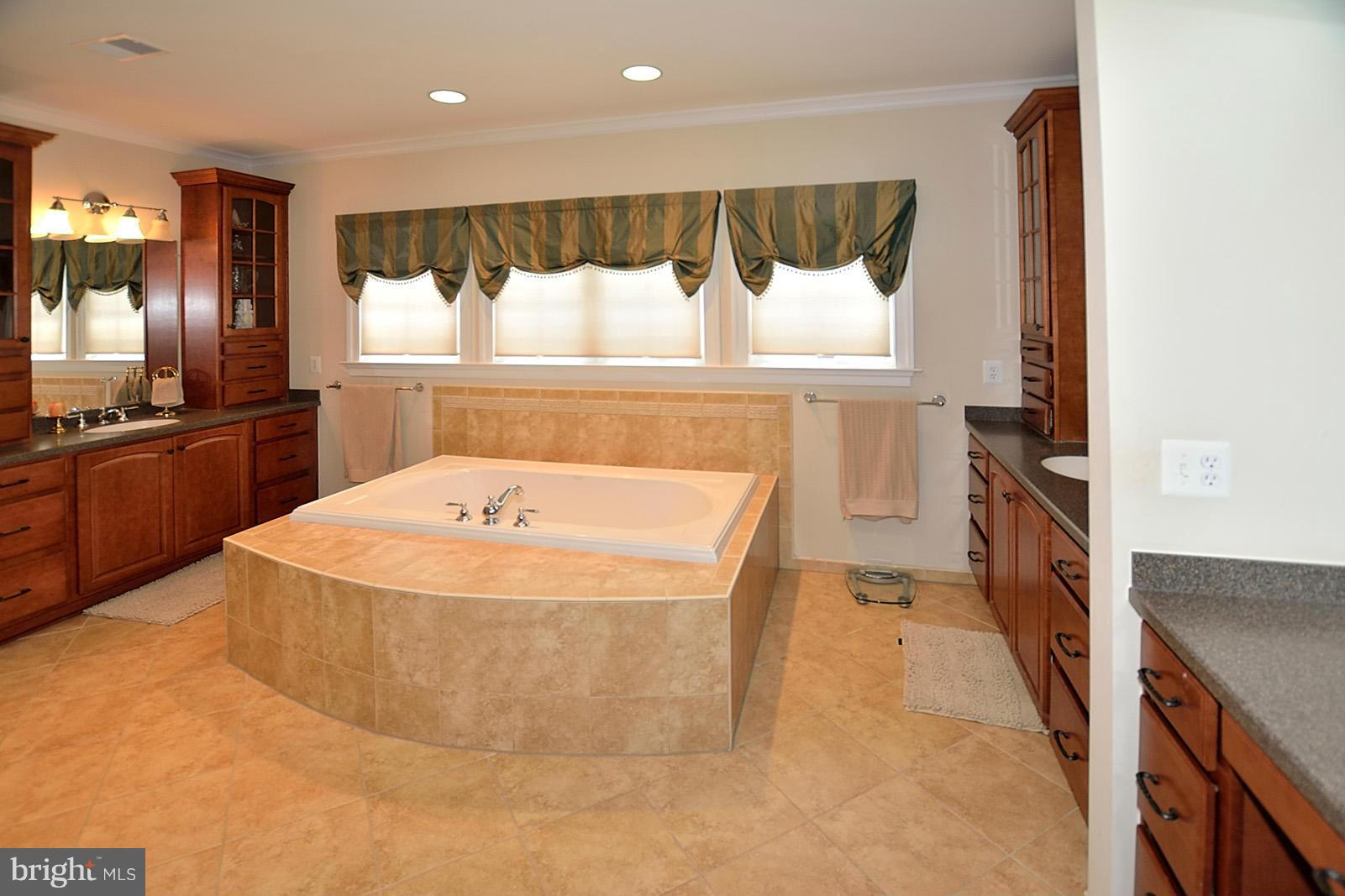 STOCKWELL MANOR - Residential