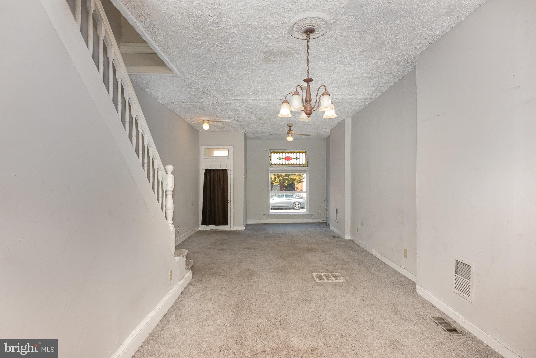 BROADWAY EAST - Residential