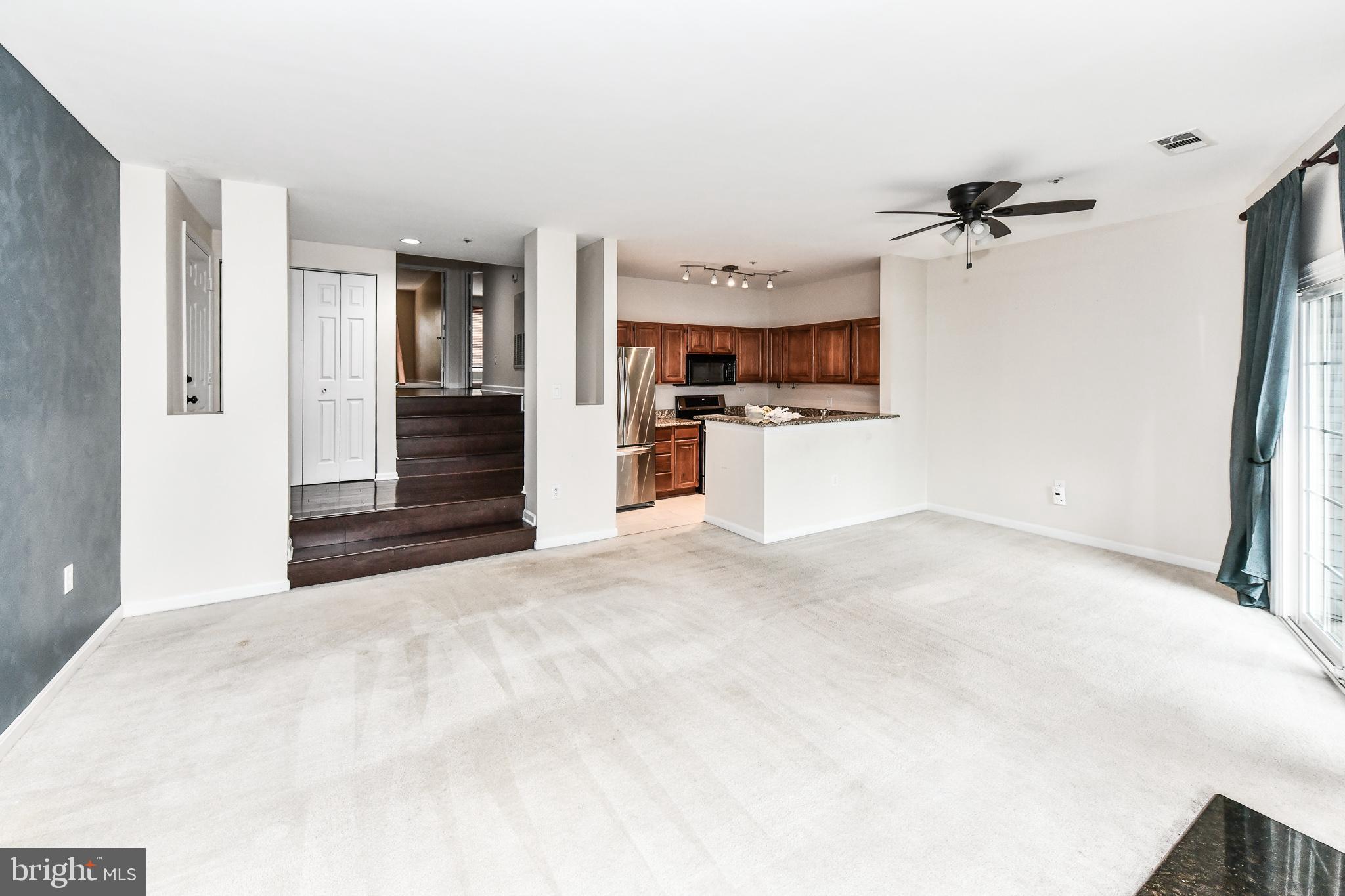 HILLWOOD - Residential Lease