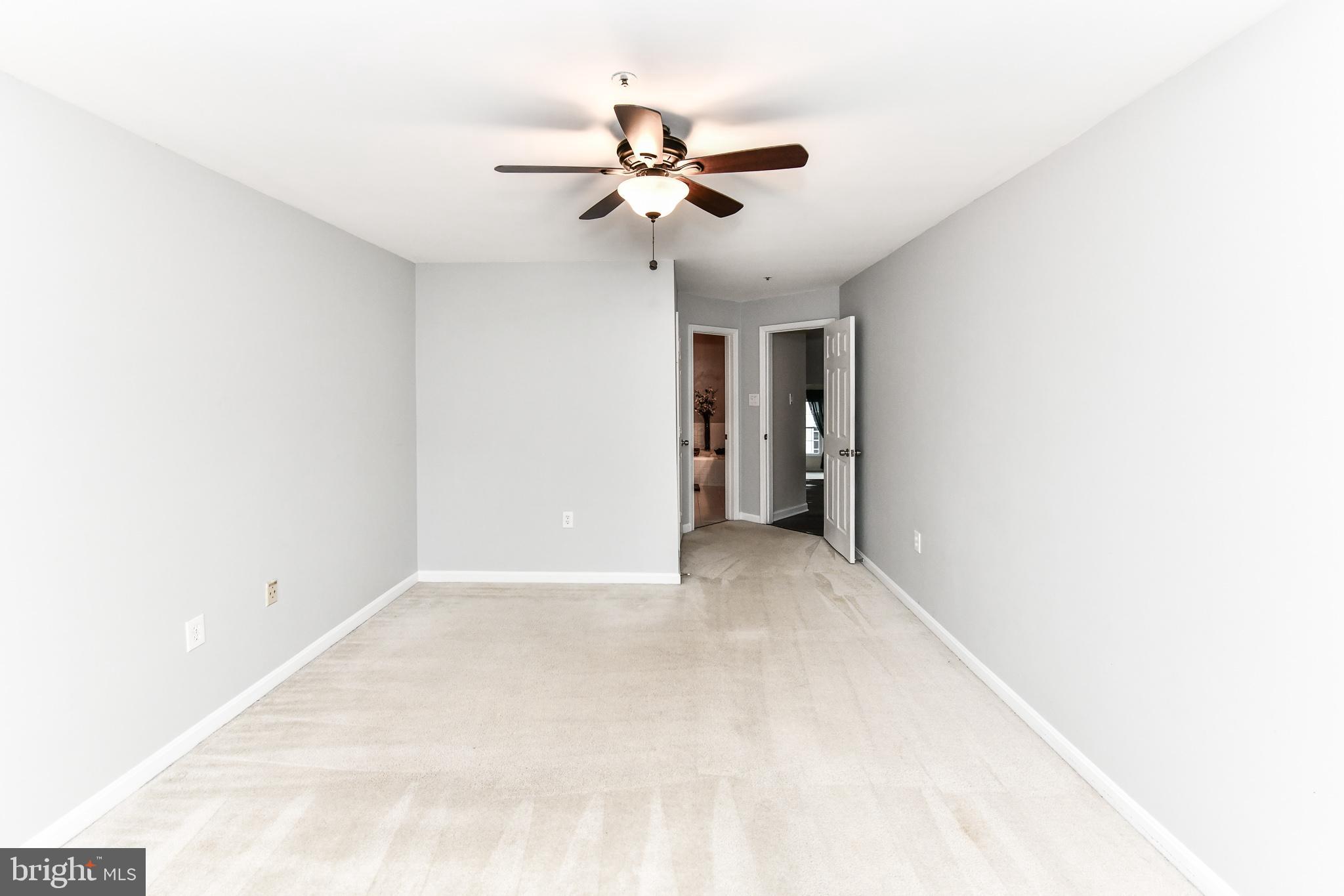 HILLWOOD - Residential Lease