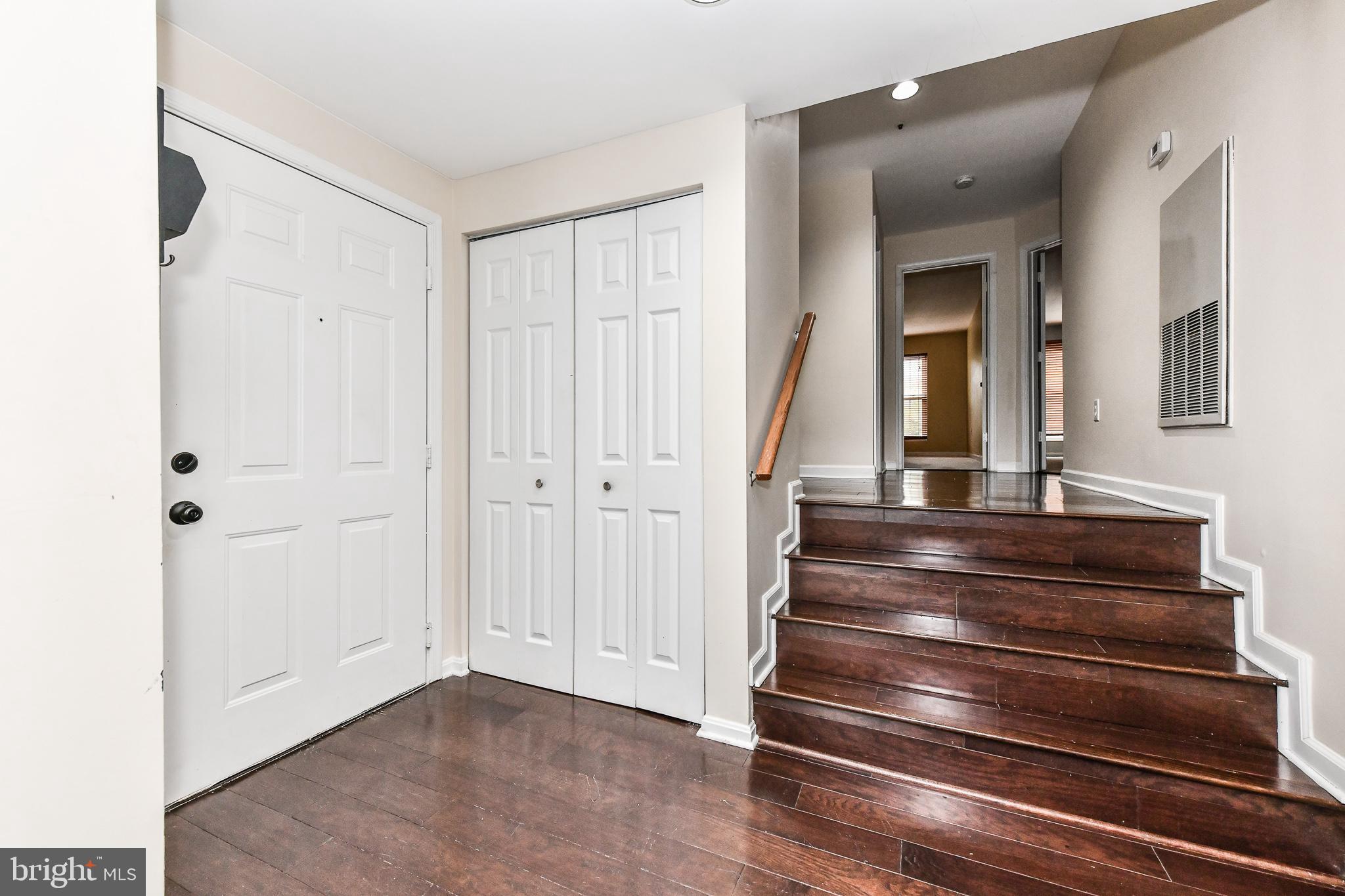 HILLWOOD - Residential Lease