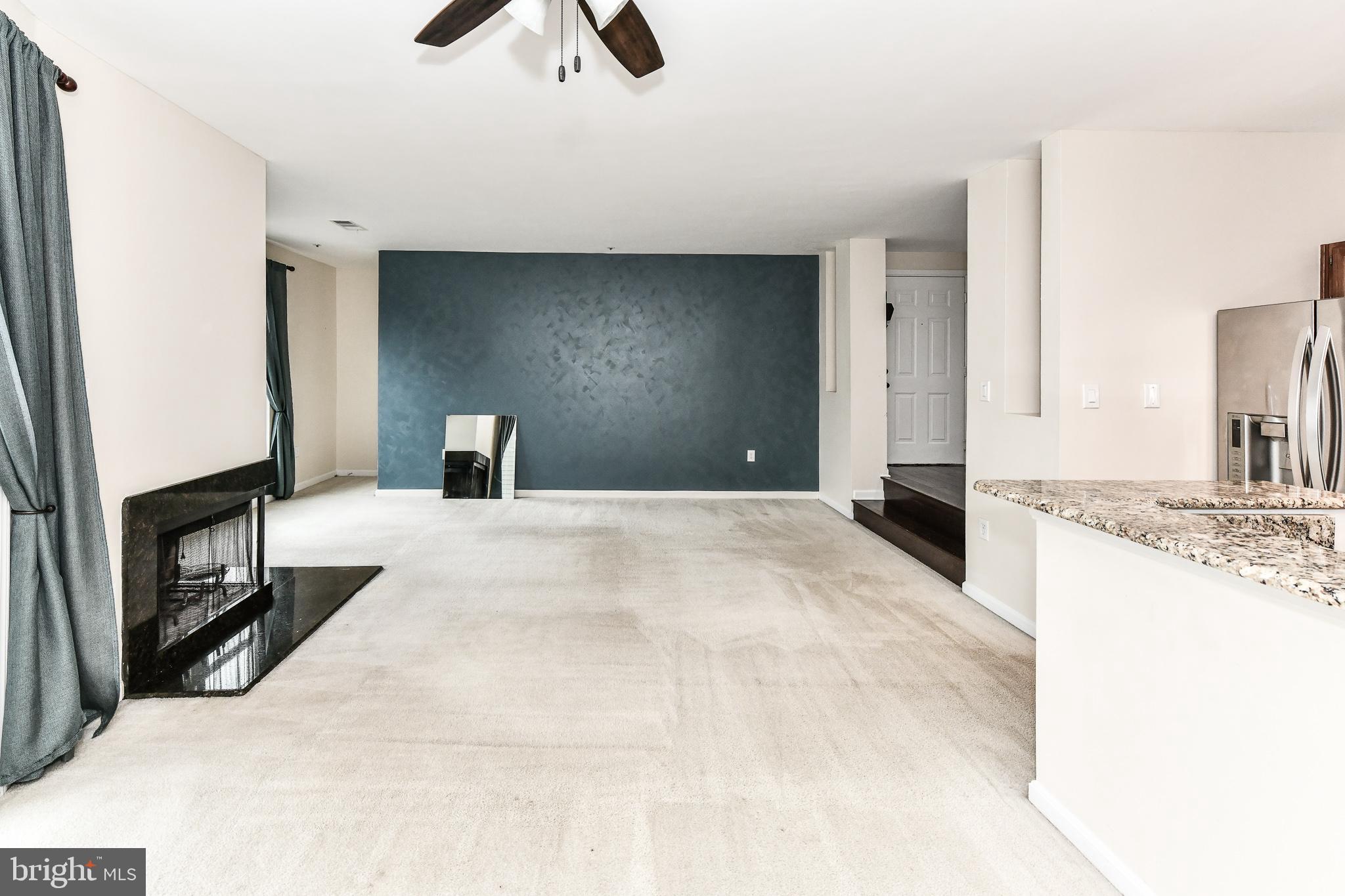 HILLWOOD - Residential Lease