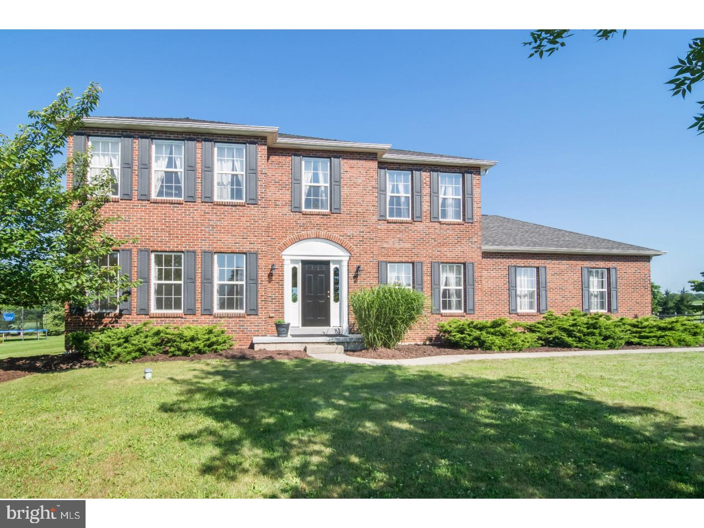 BROWNSTONE MILL - Residential