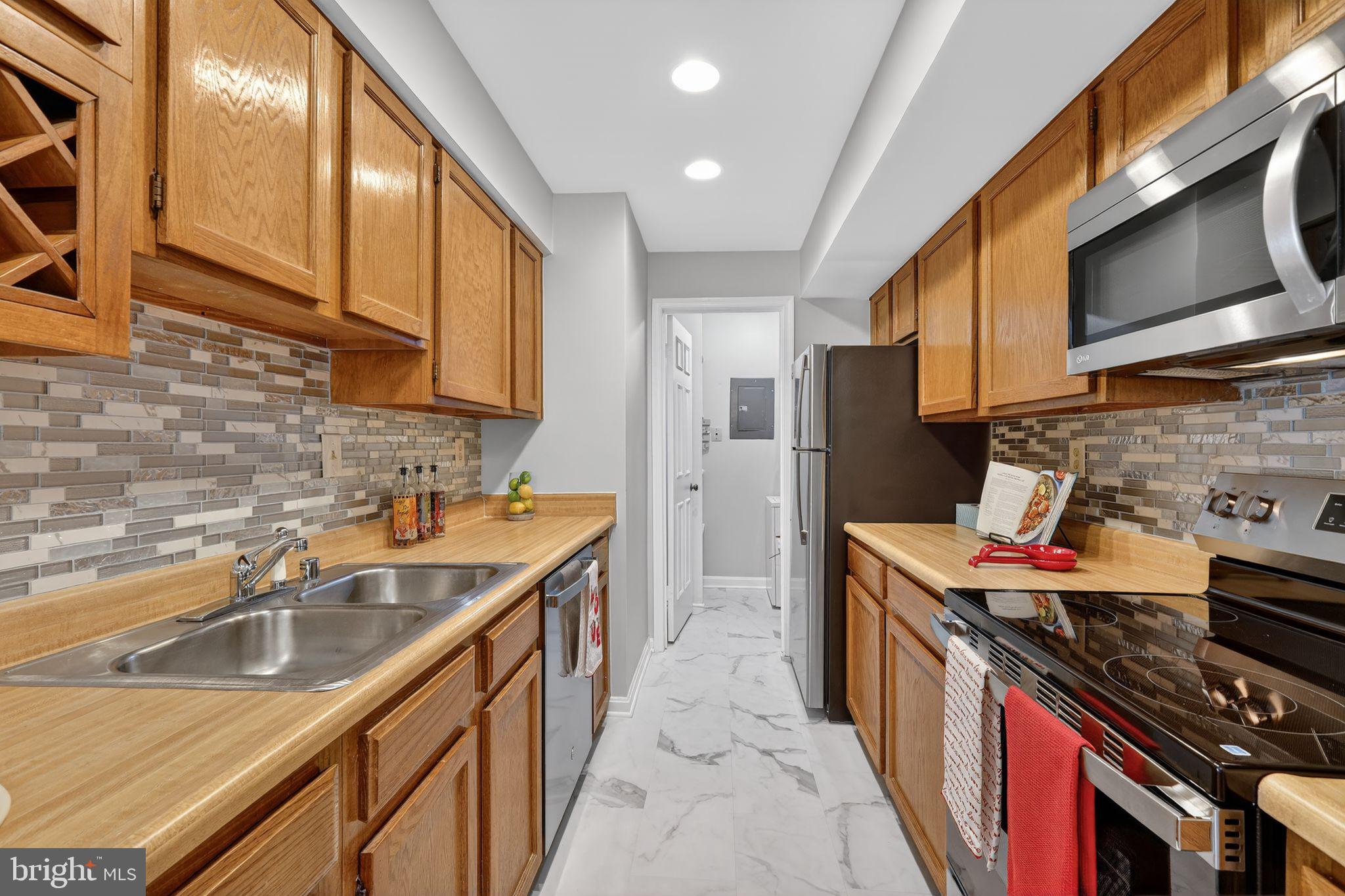 TREVOR HOUSE - Residential