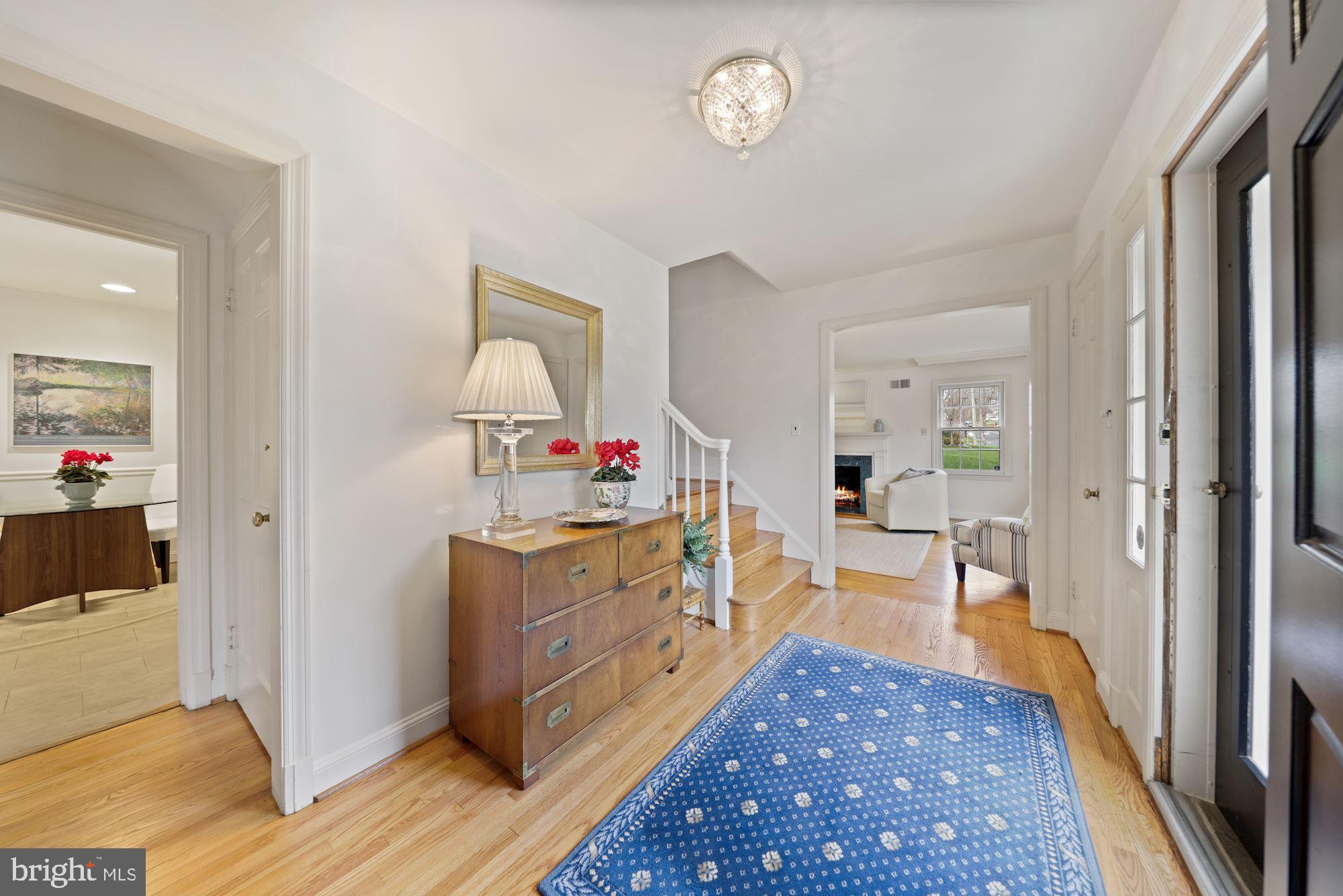 WHITEHALL MANOR - Residential