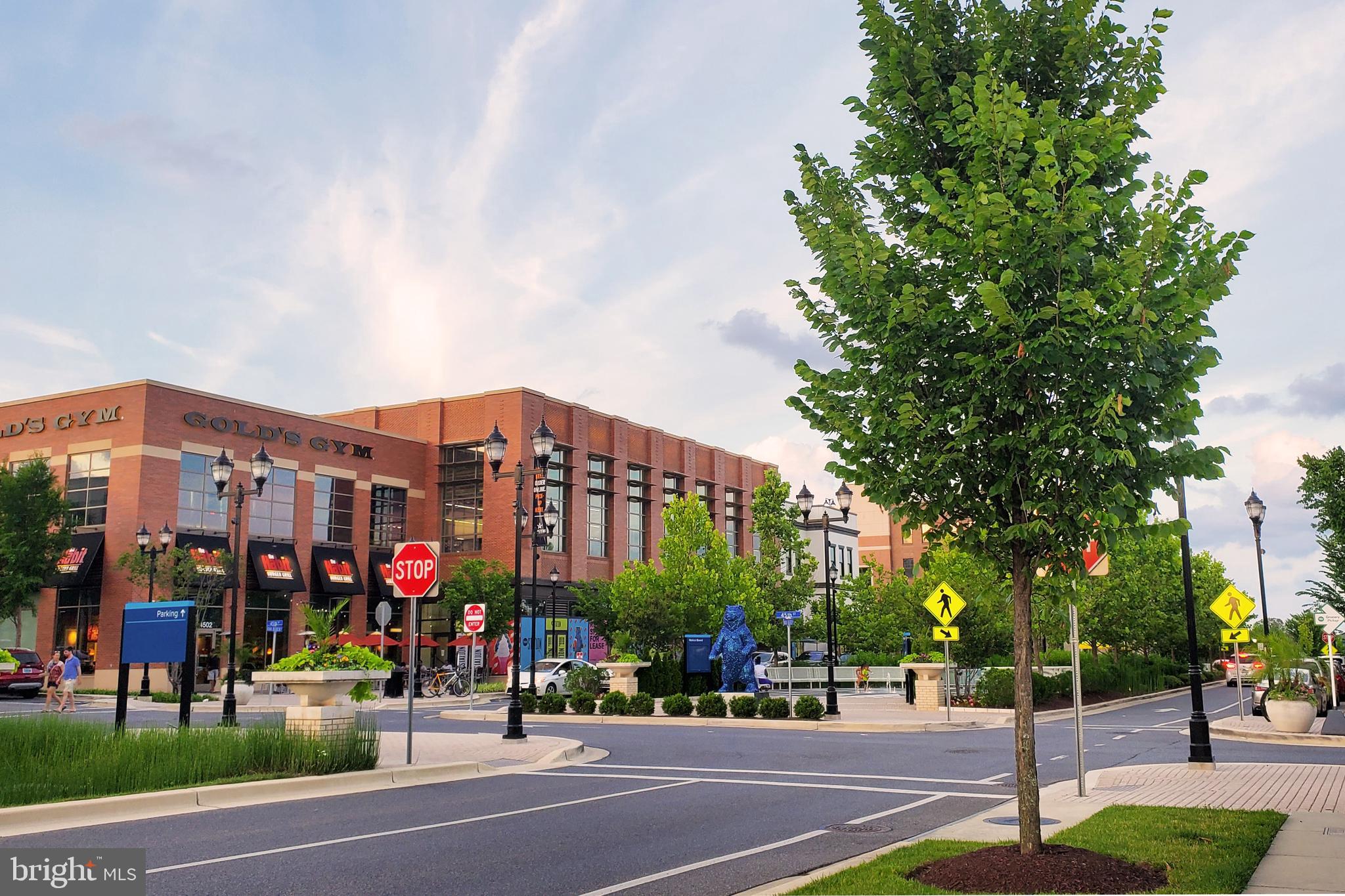 RIVERDALE PARK STATION - Residential Lease