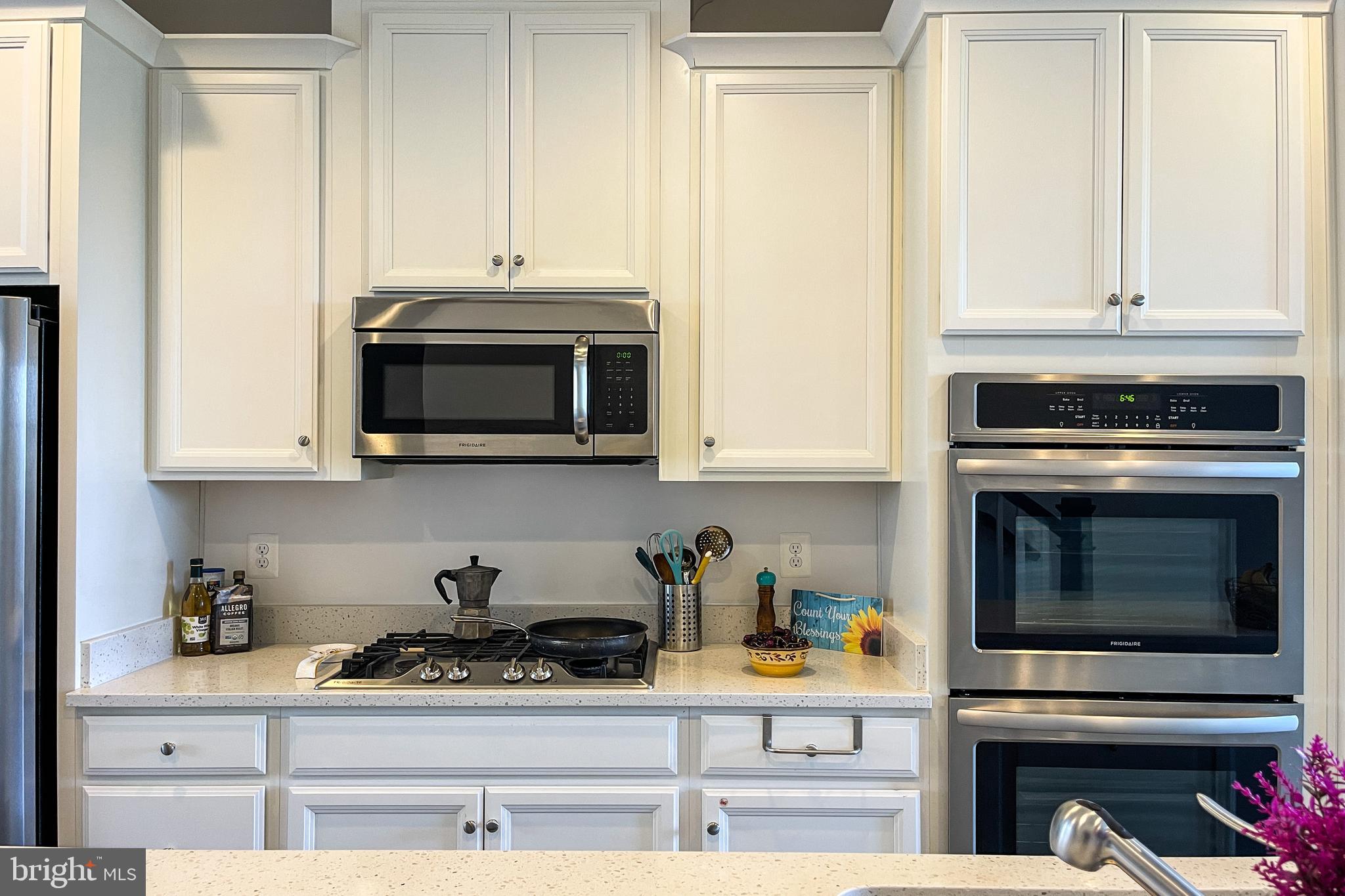 RIVERDALE PARK STATION - Residential Lease