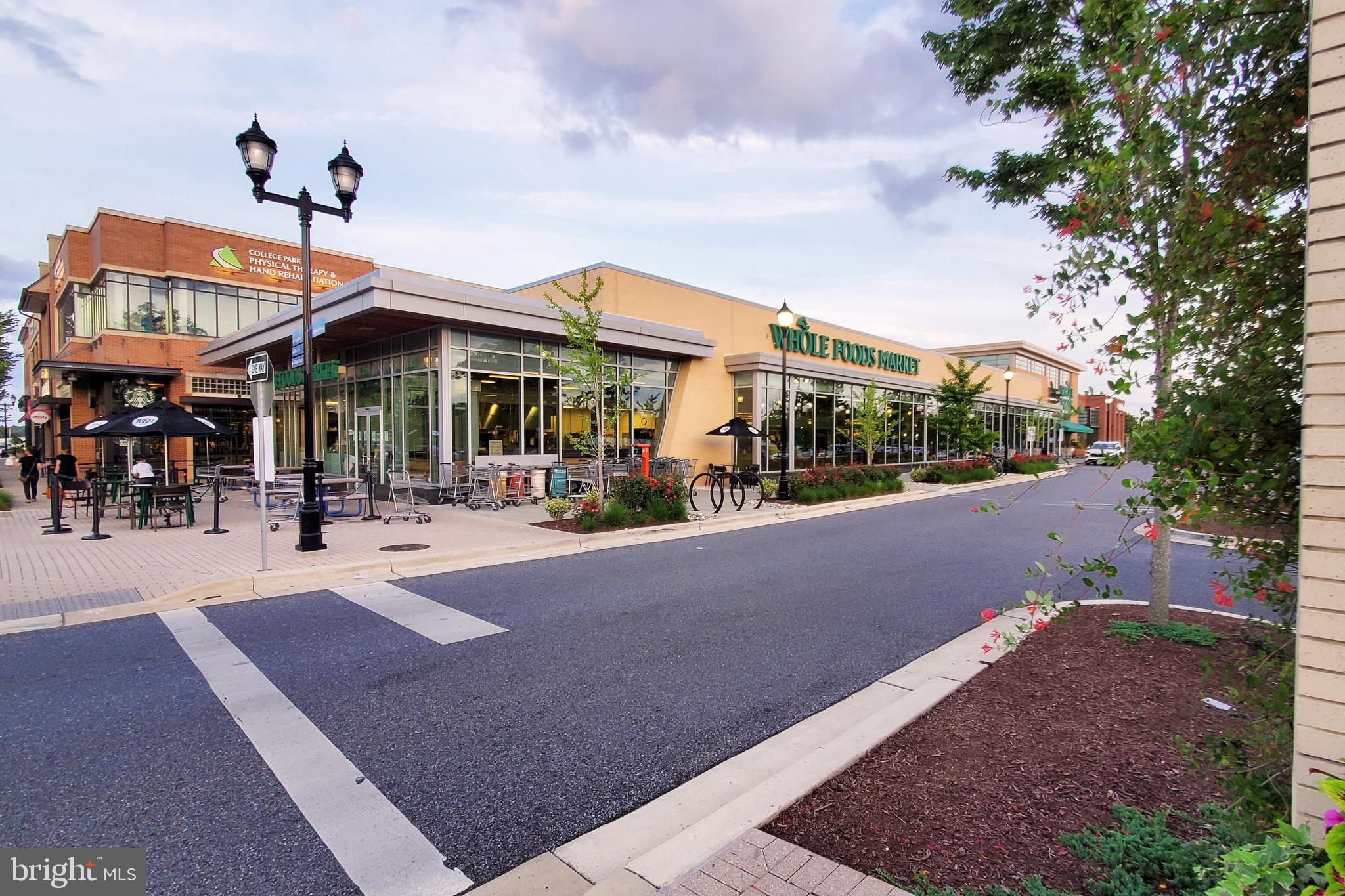 RIVERDALE PARK STATION - Residential Lease