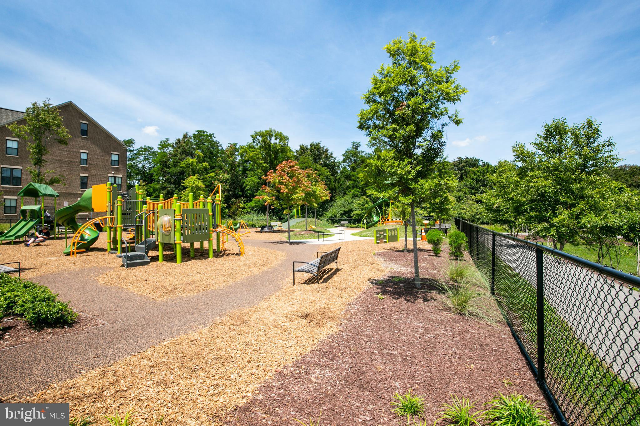 RIVERDALE PARK STATION - Residential Lease