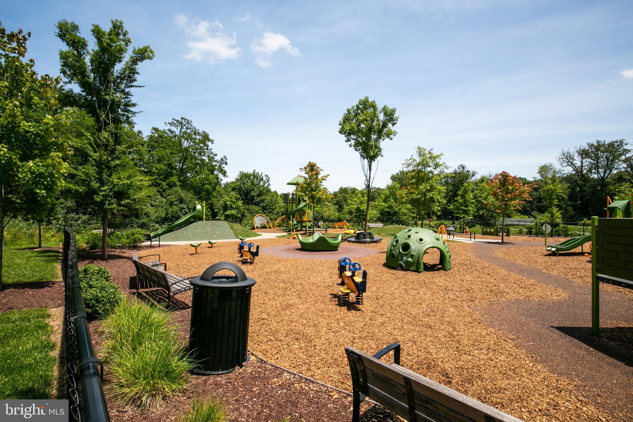 RIVERDALE PARK STATION - Residential Lease