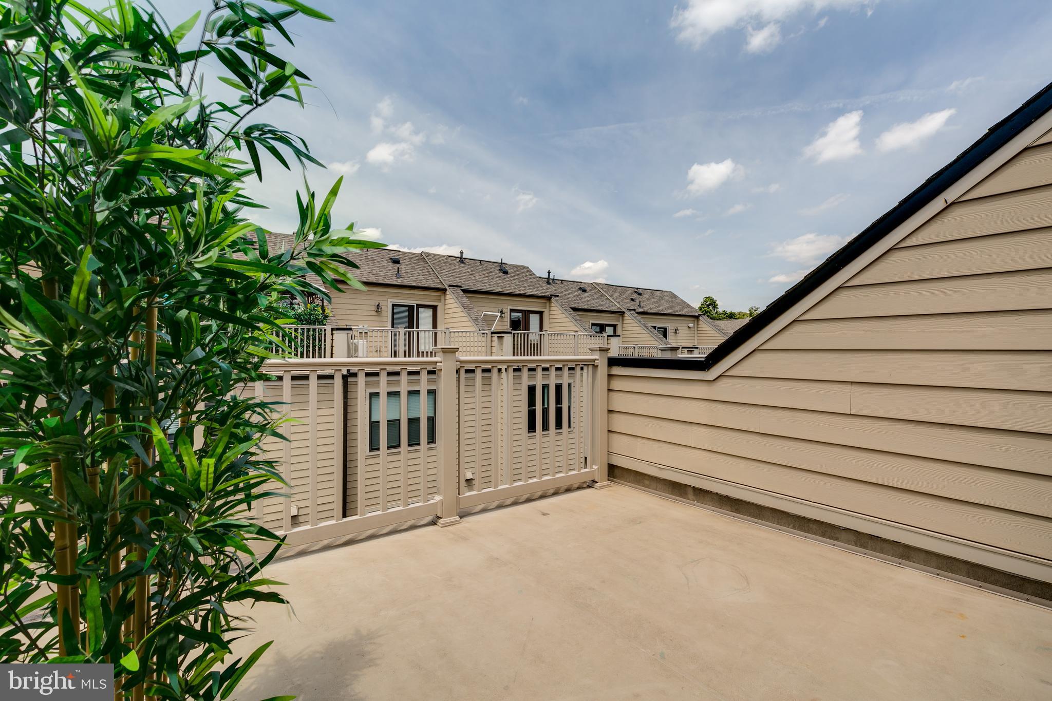 RIVERDALE PARK STATION - Residential Lease