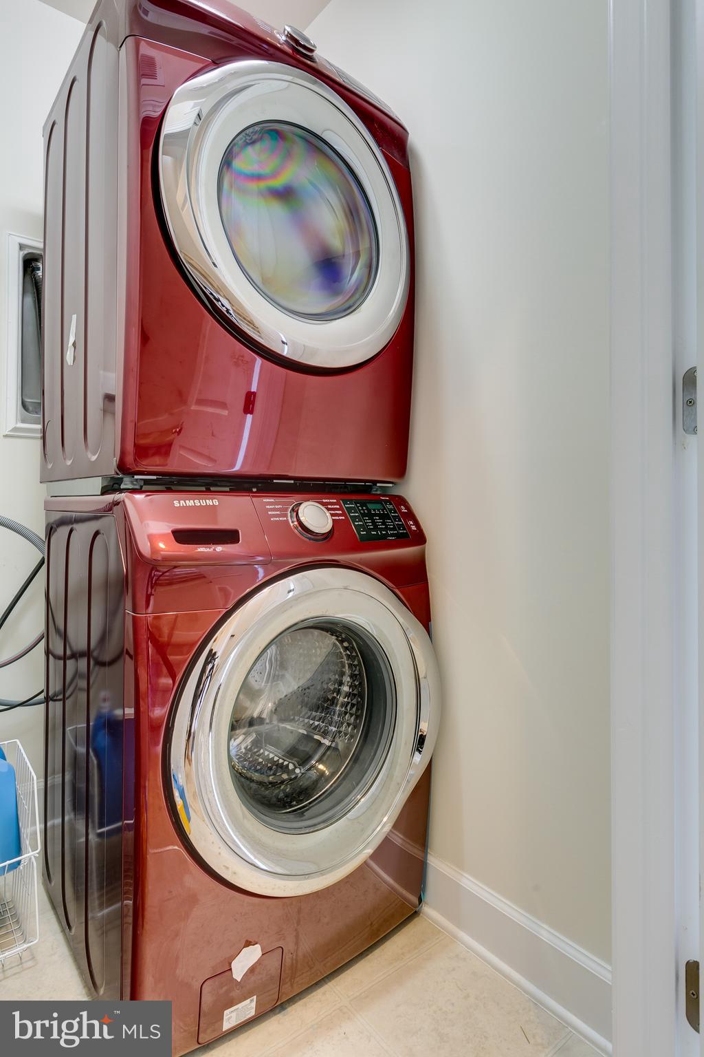 RIVERDALE PARK STATION - Residential Lease