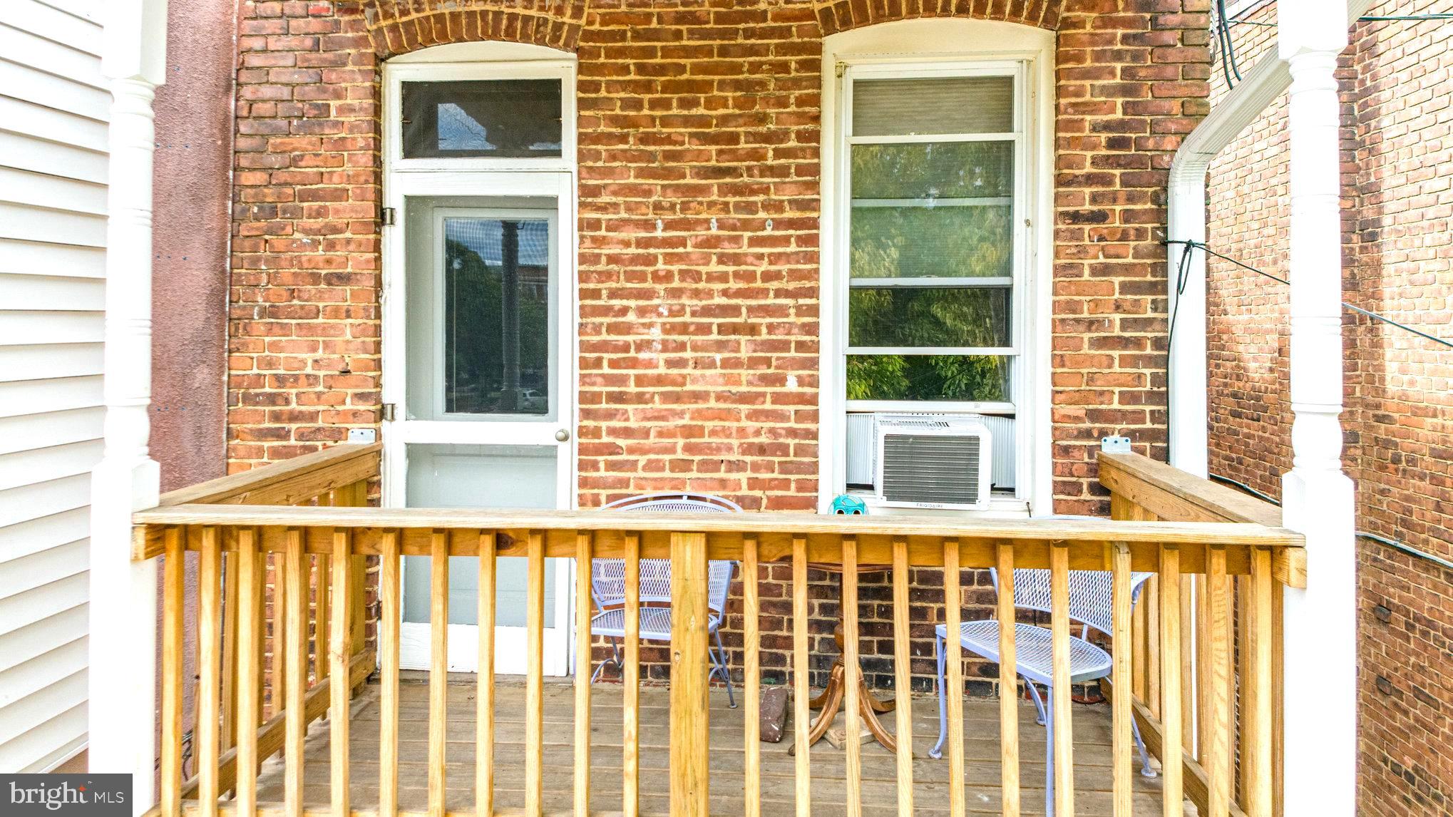 RESERVOIR HILL - Residential