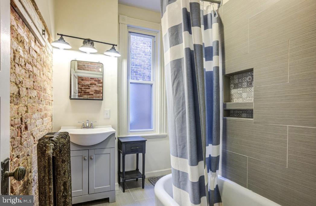 RESERVOIR HILL - Residential