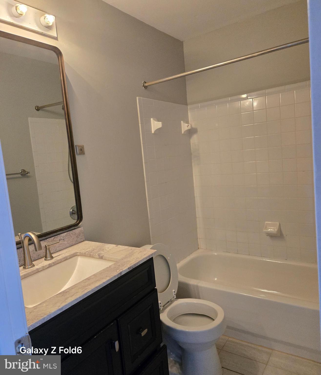 LYONS GATE - Residential