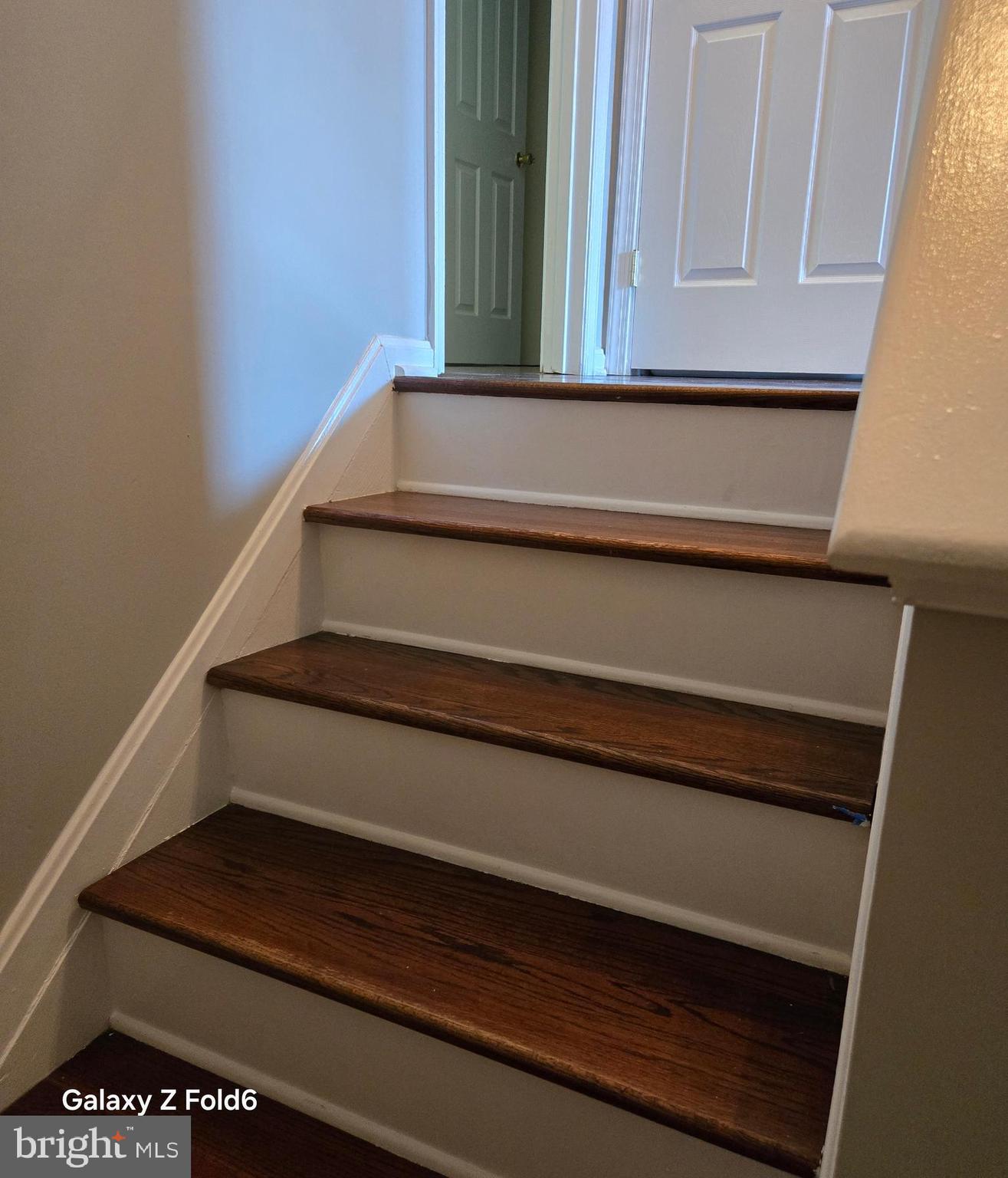 LYONS GATE - Residential