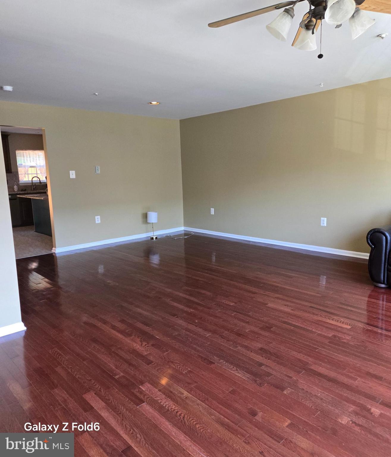 LYONS GATE - Residential