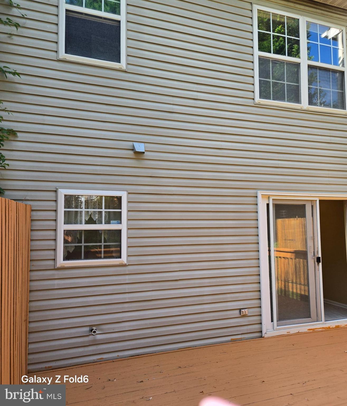 LYONS GATE - Residential