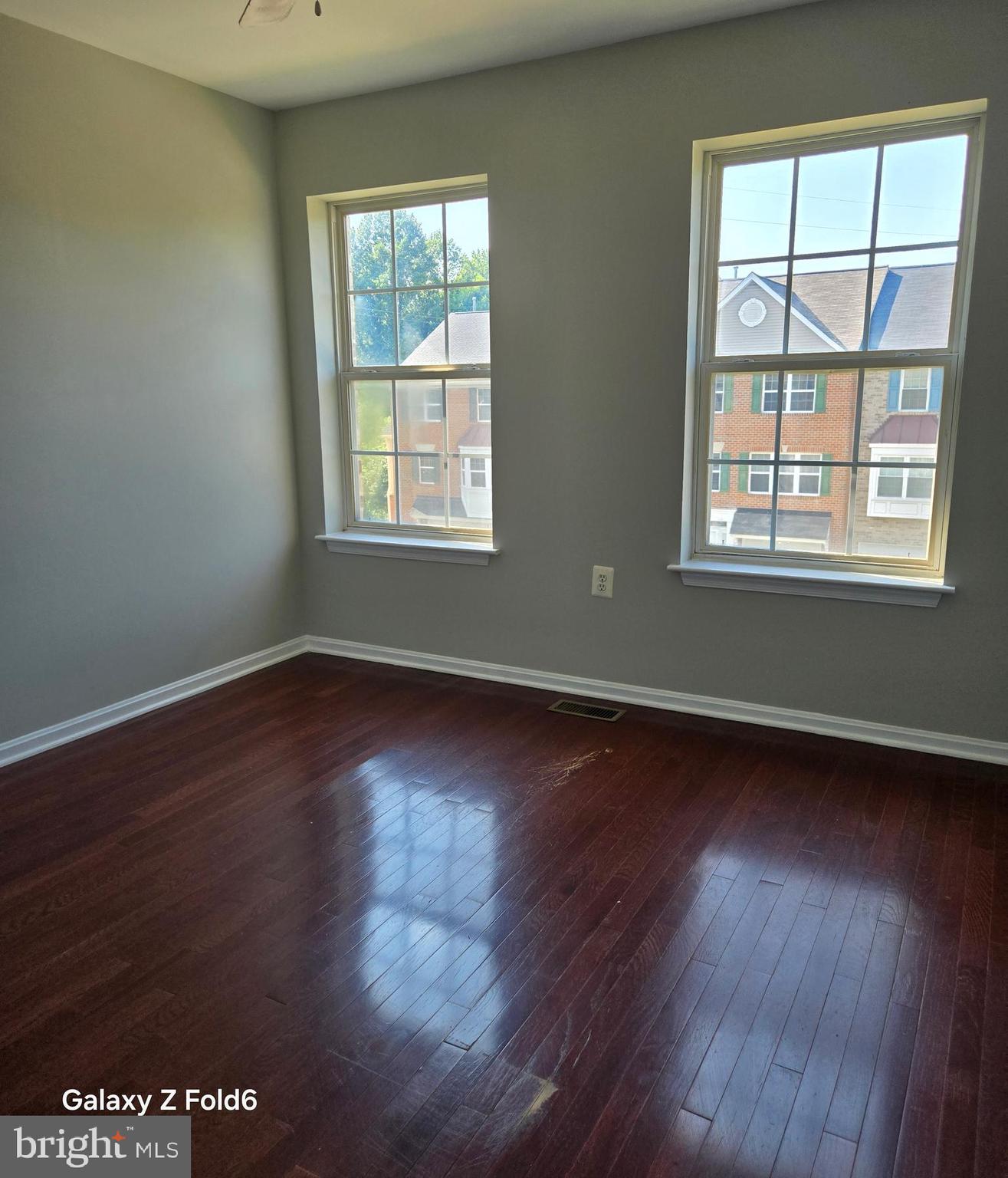 LYONS GATE - Residential