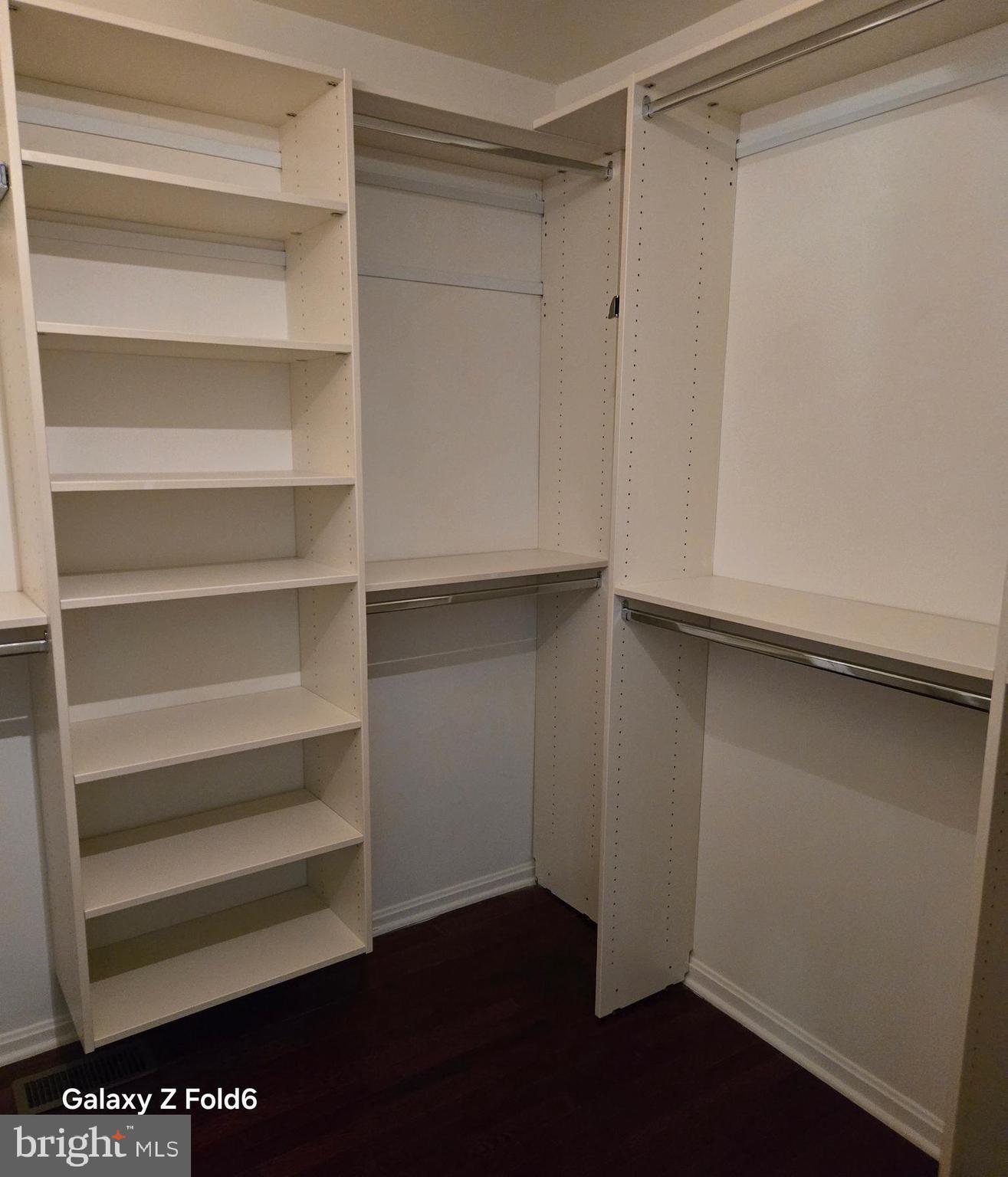 LYONS GATE - Residential