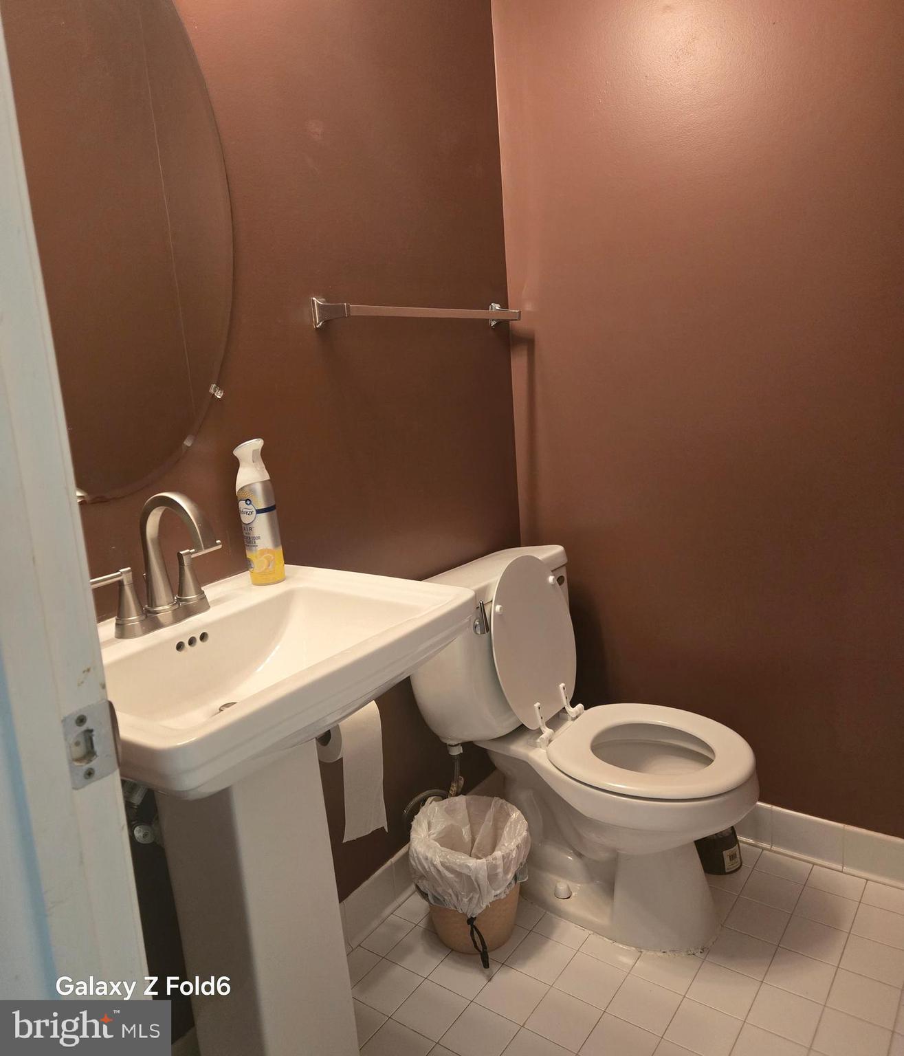 LYONS GATE - Residential