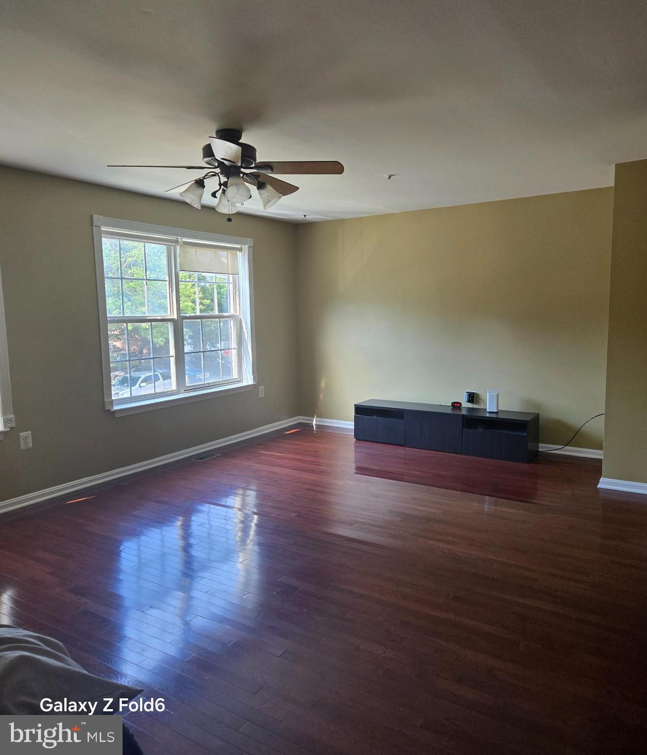 LYONS GATE - Residential